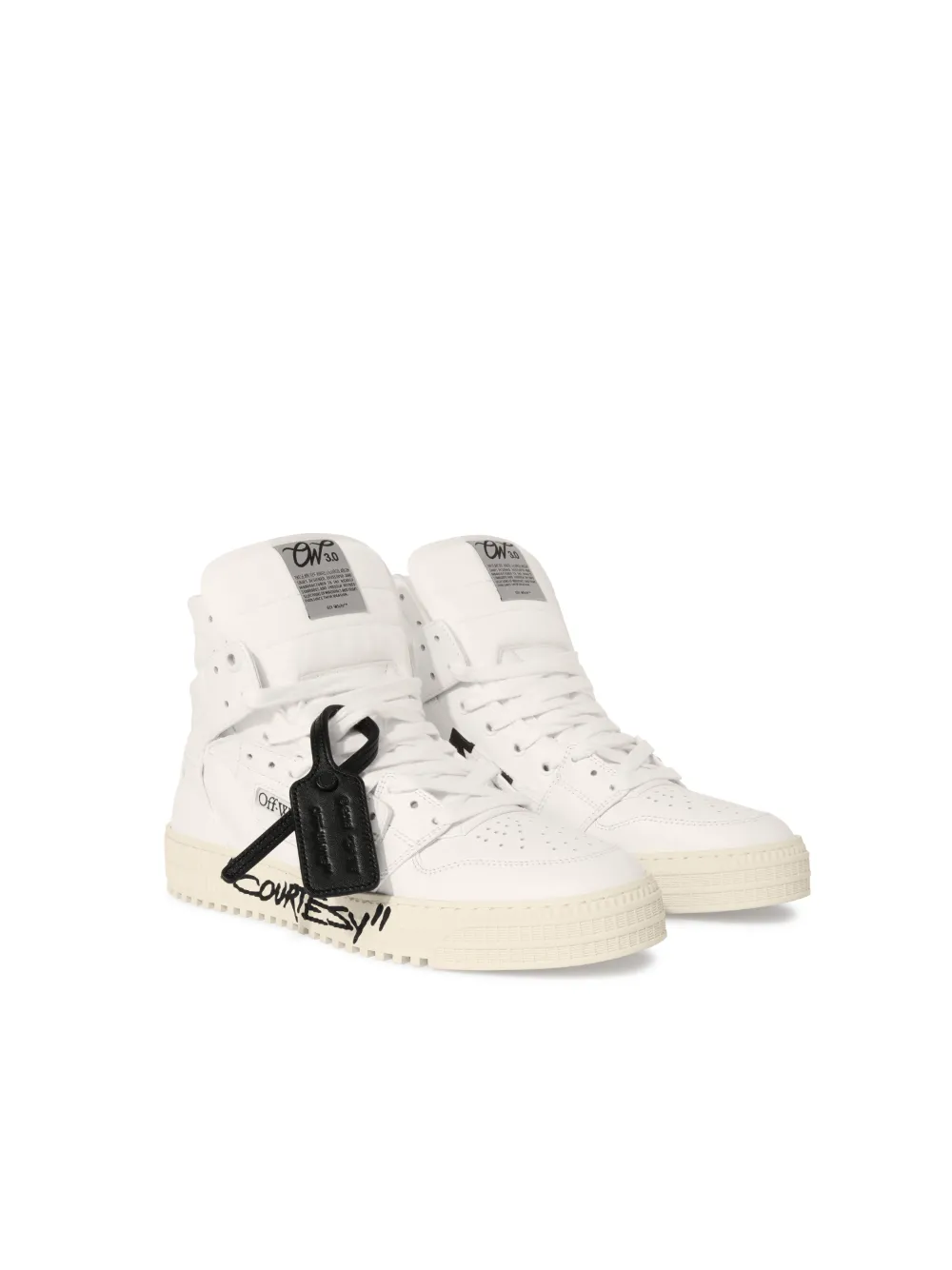 WEISS/SCHWARZE 3.0 OFF COURT COURTESY SNEAKER