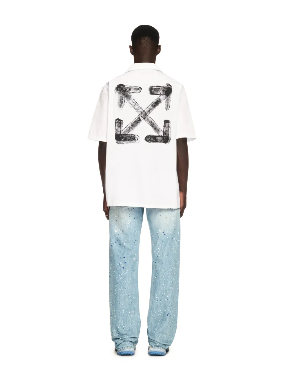 Weißes Bowling-Shirt mit Spray-Pfeil