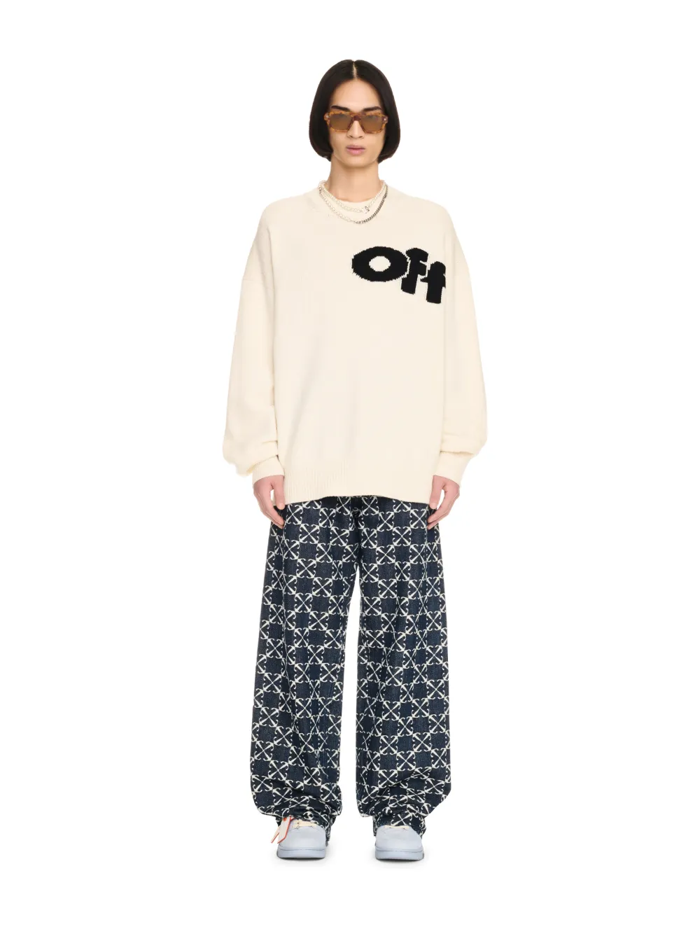 Off white logo sweater hotsell