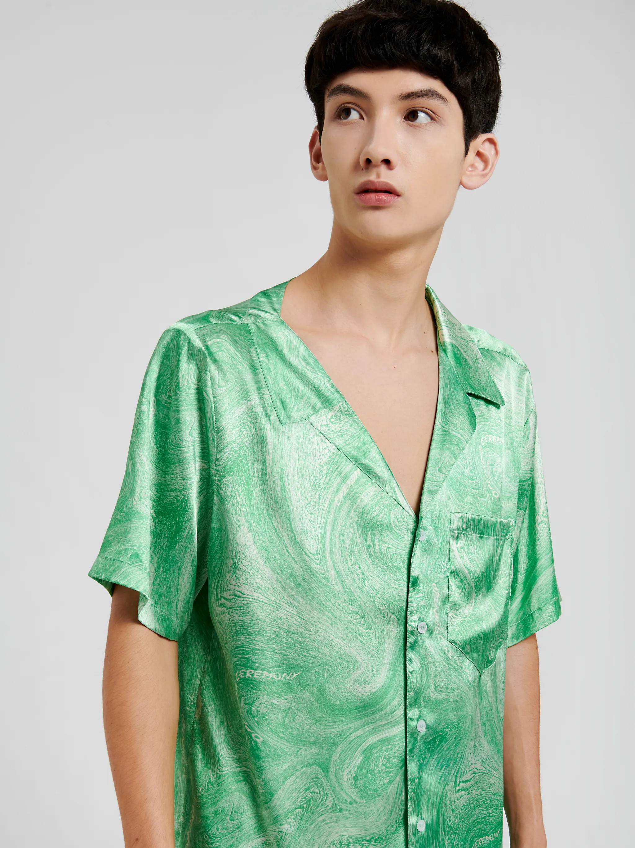 ALLOVER MARBLE ASYMMETRIC S/S SHIRT
