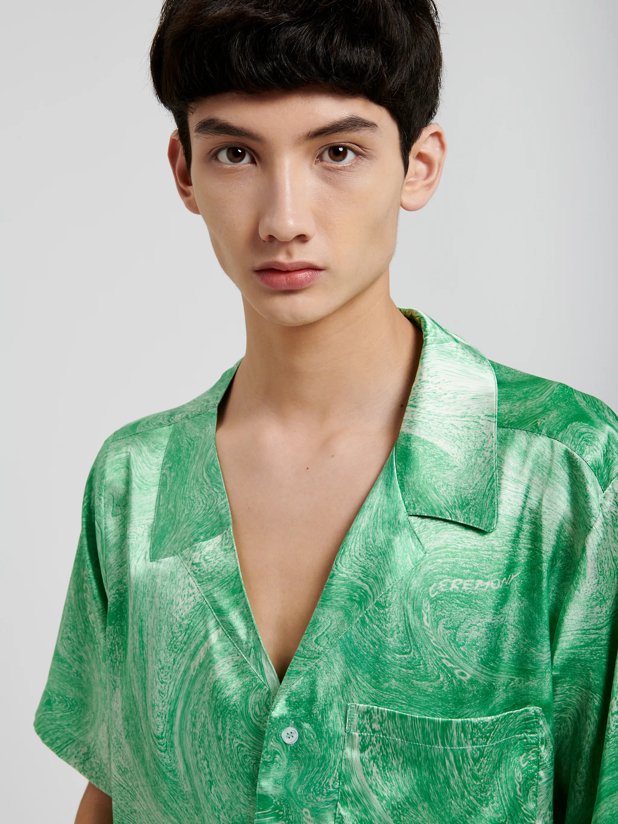 ALLOVER MARBLE ASYMMETRIC S/S SHIRT