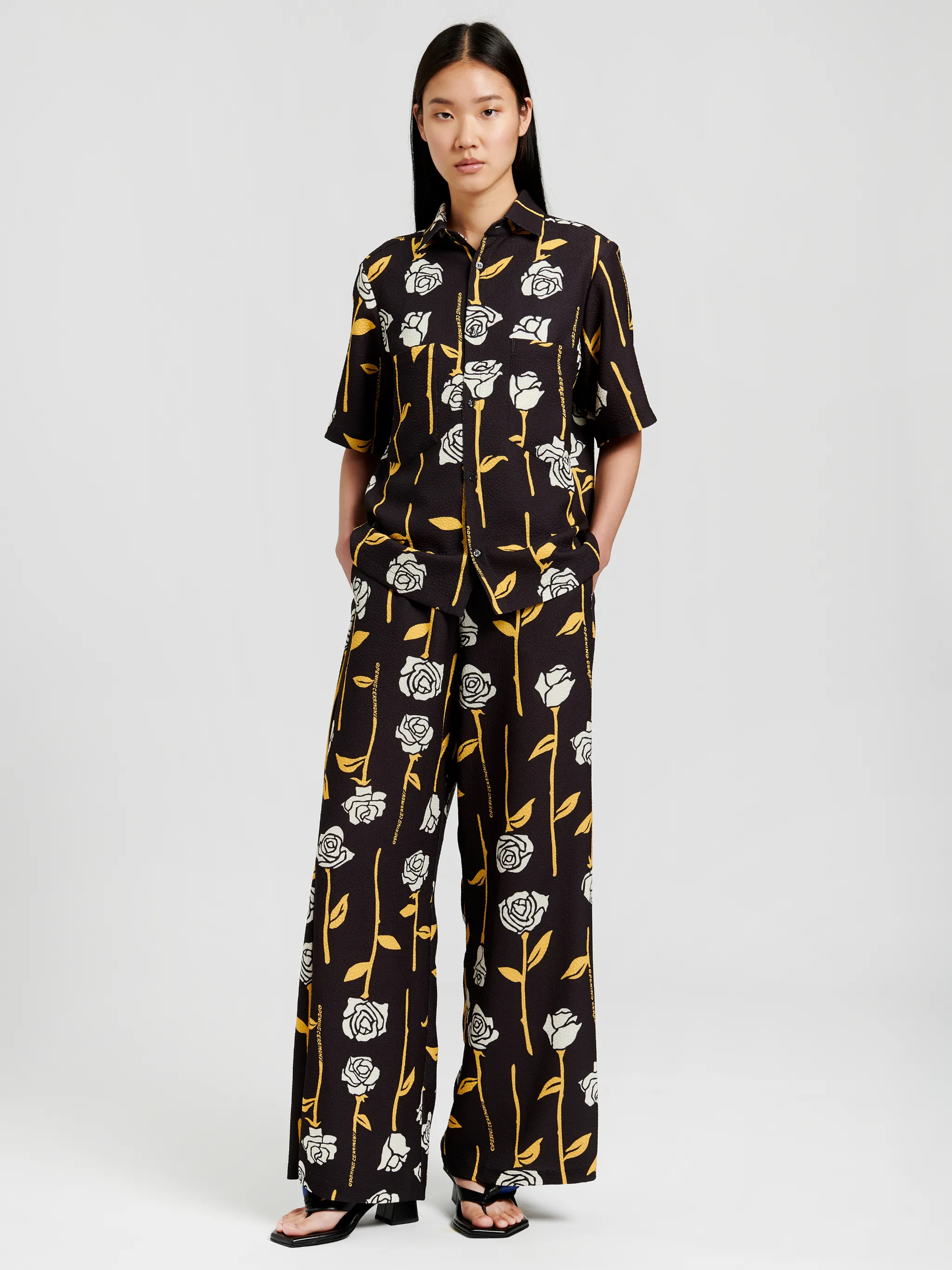 ALLOVER ROSES S/S SHIRT