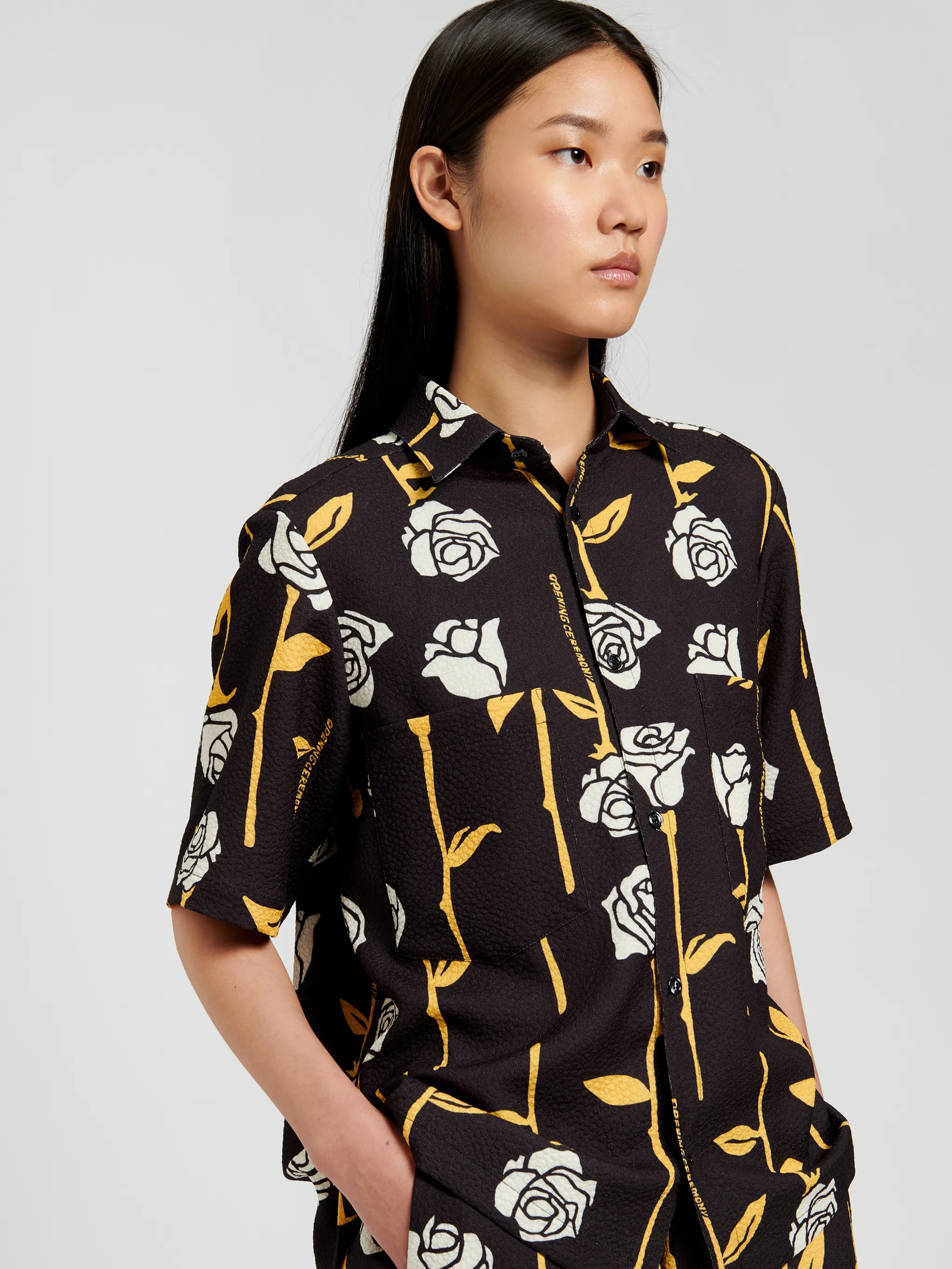 ALLOVER ROSES S/S SHIRT