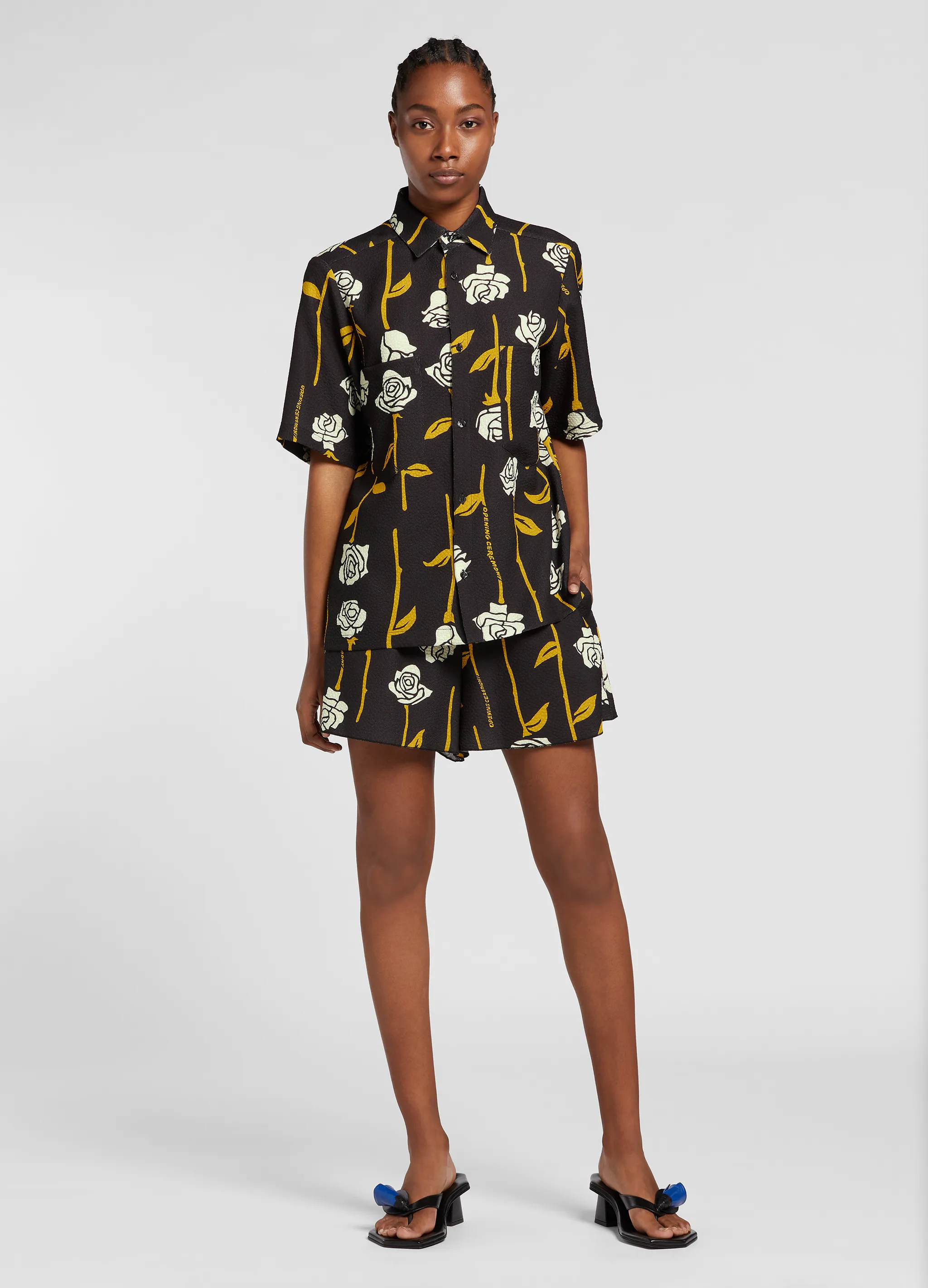 ALLOVER ROSES SHORTS