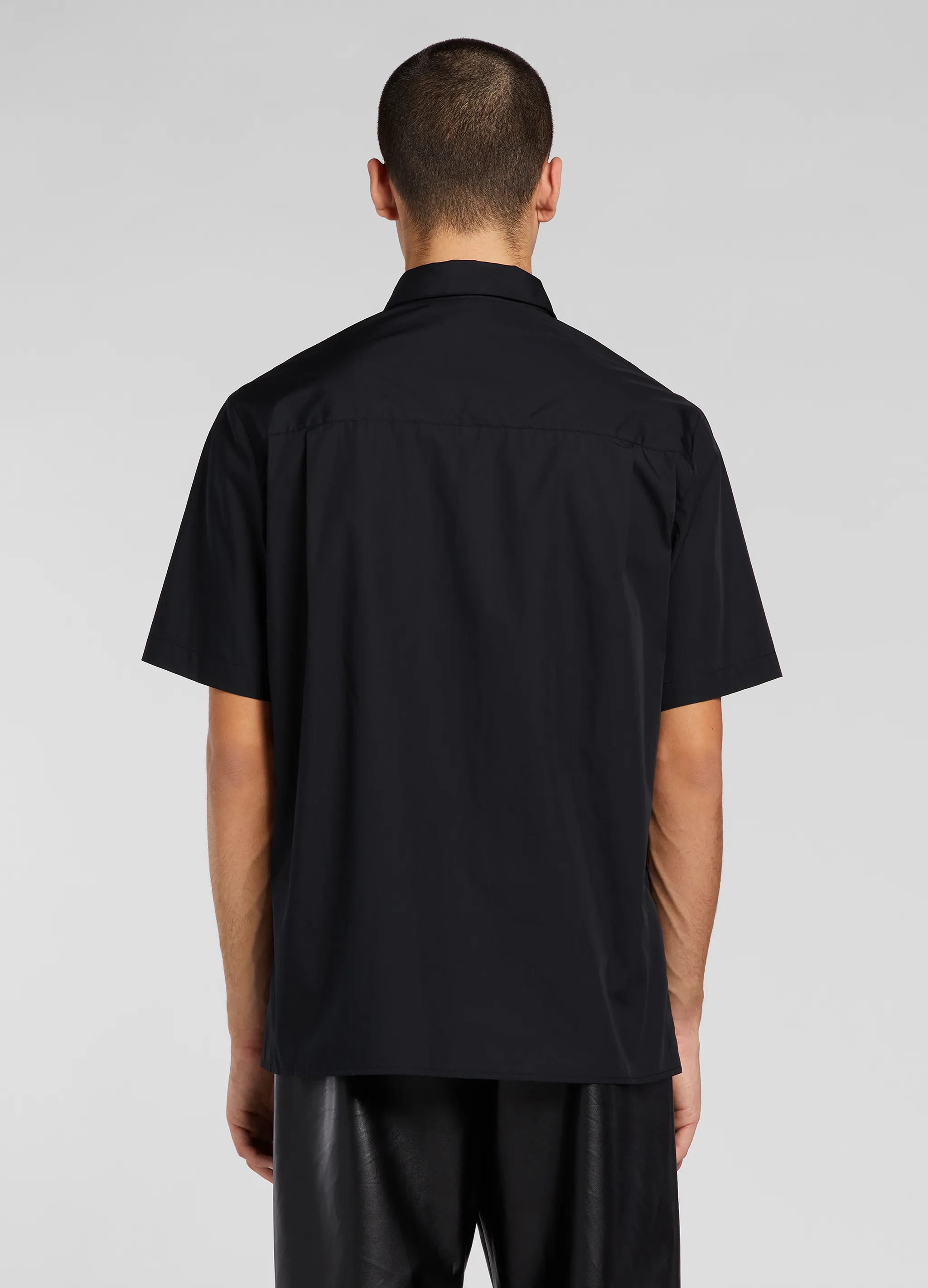 ANIMAL CHAIRS PRINT S/S SHIRT