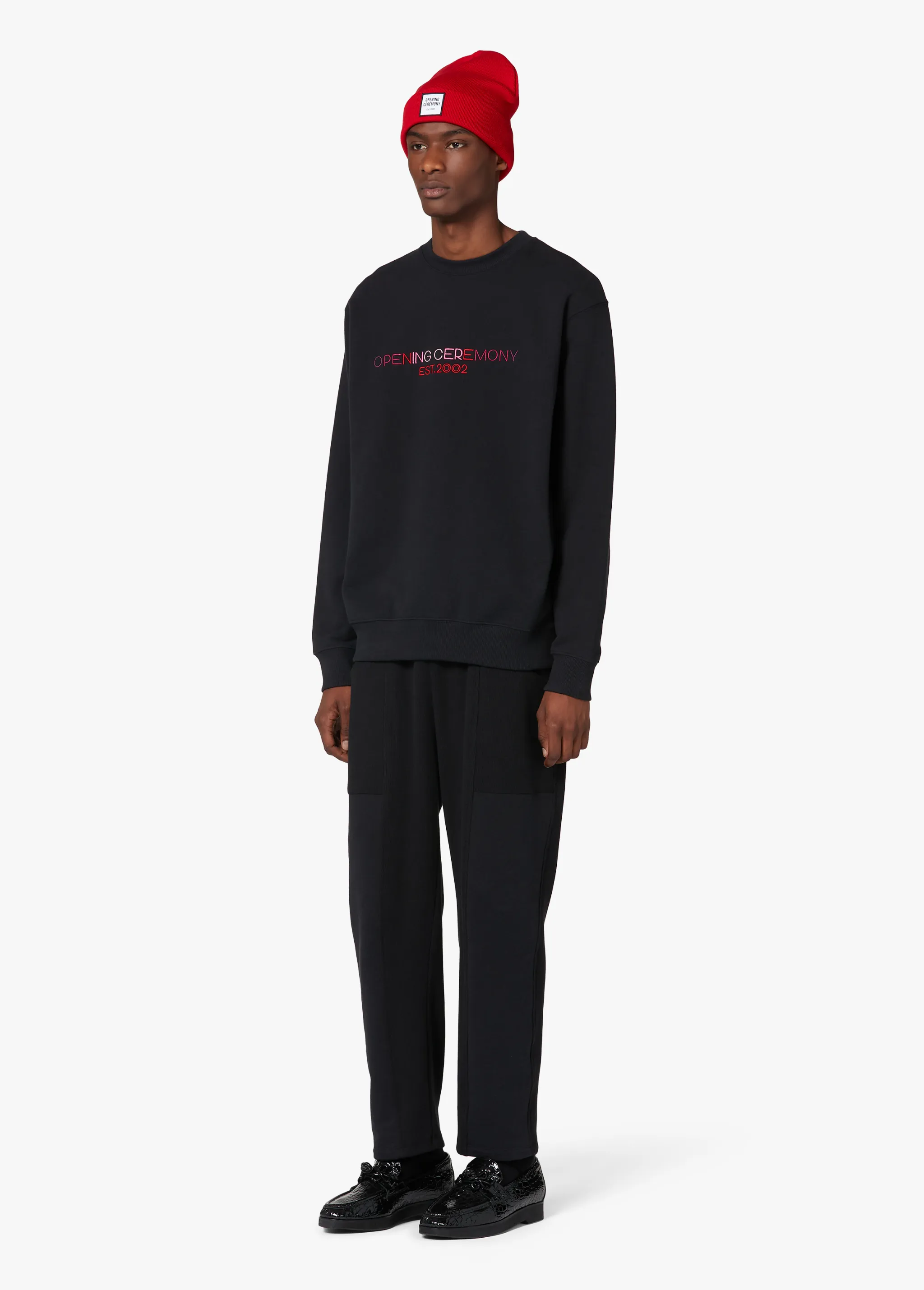 BLACK EMBROIDERED SWEATSHIRT