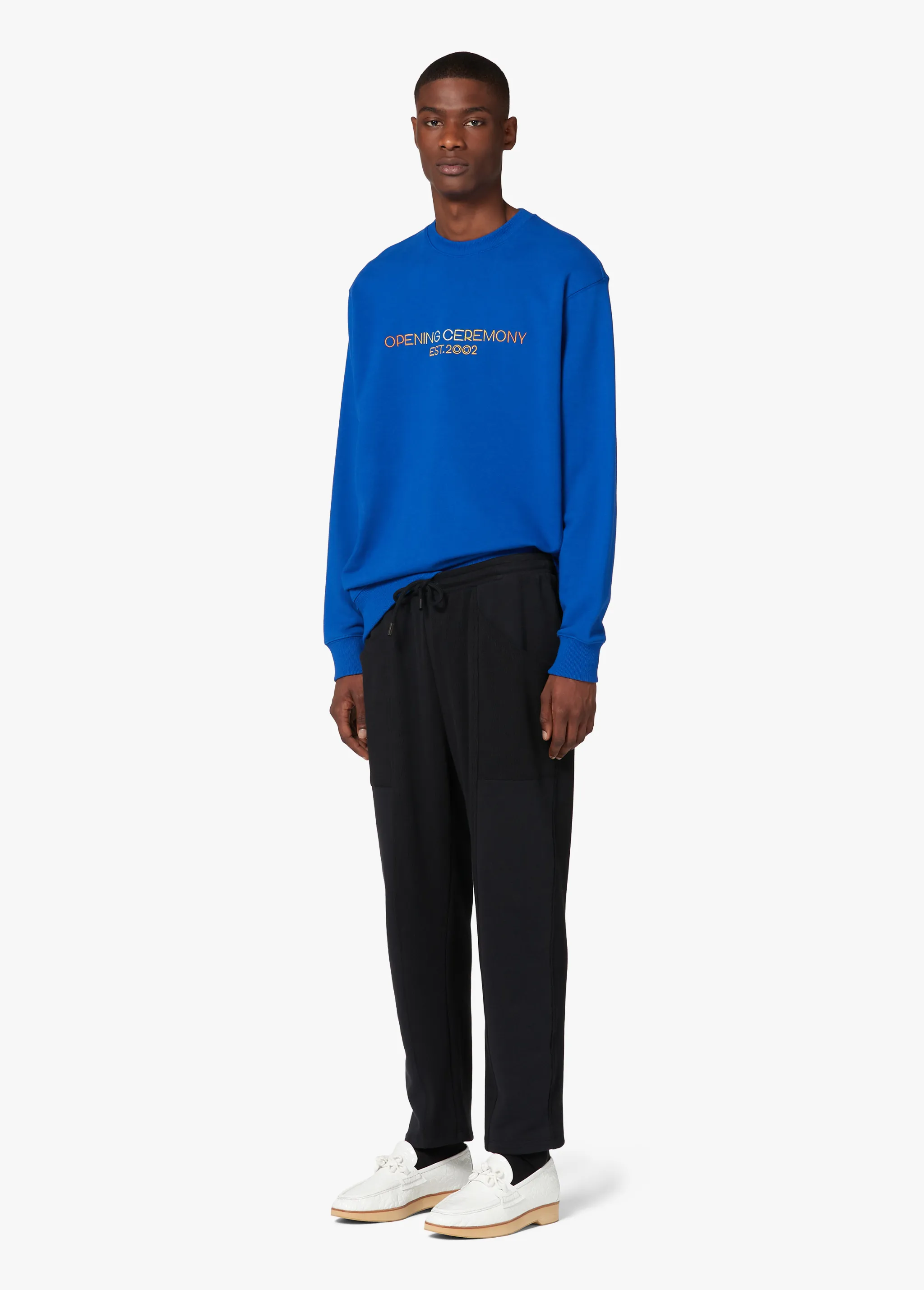 BLUE EMBROIDERED SWEATSHIRT