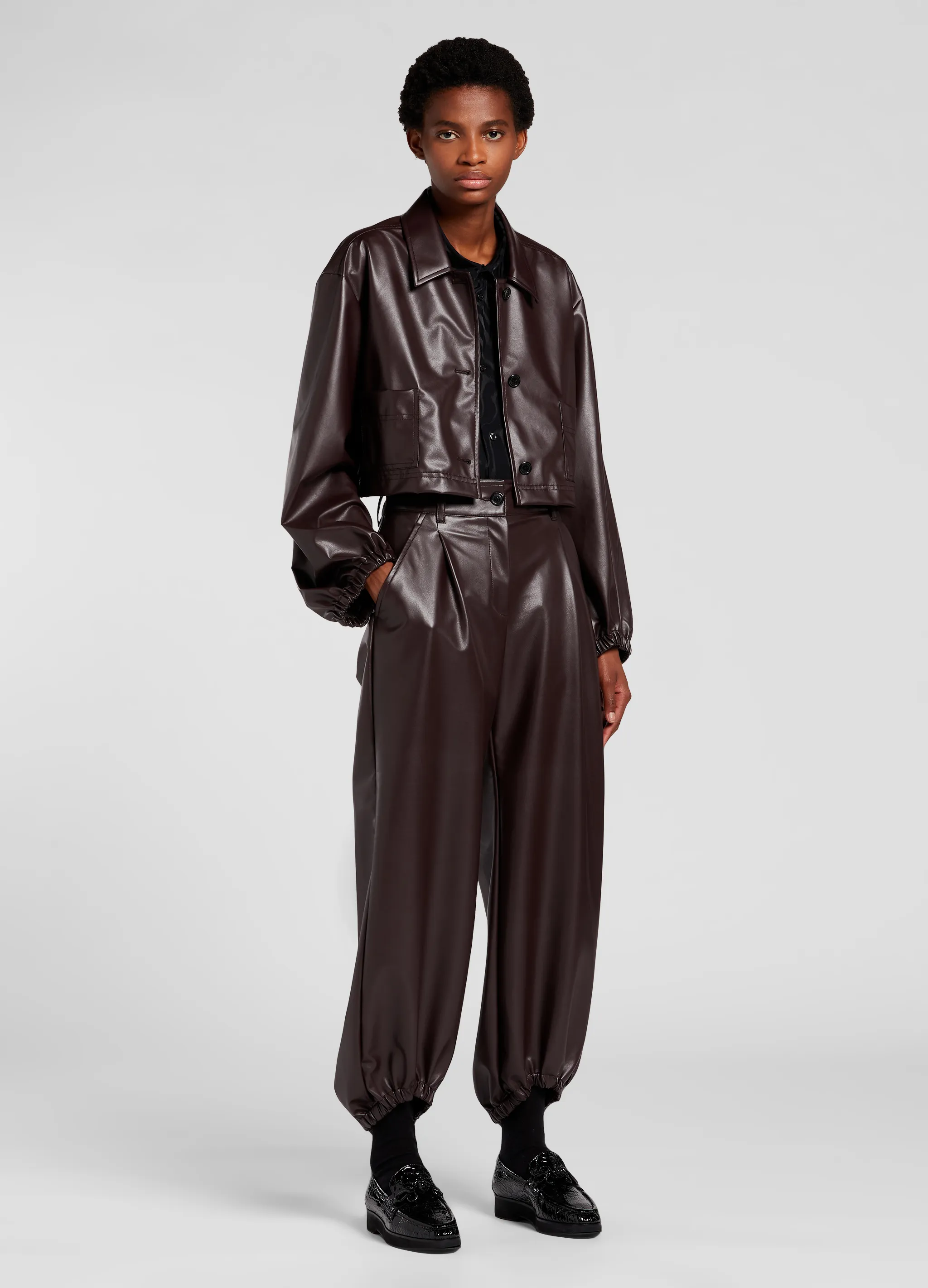 FAUX LEATHER GATHERED PANTS