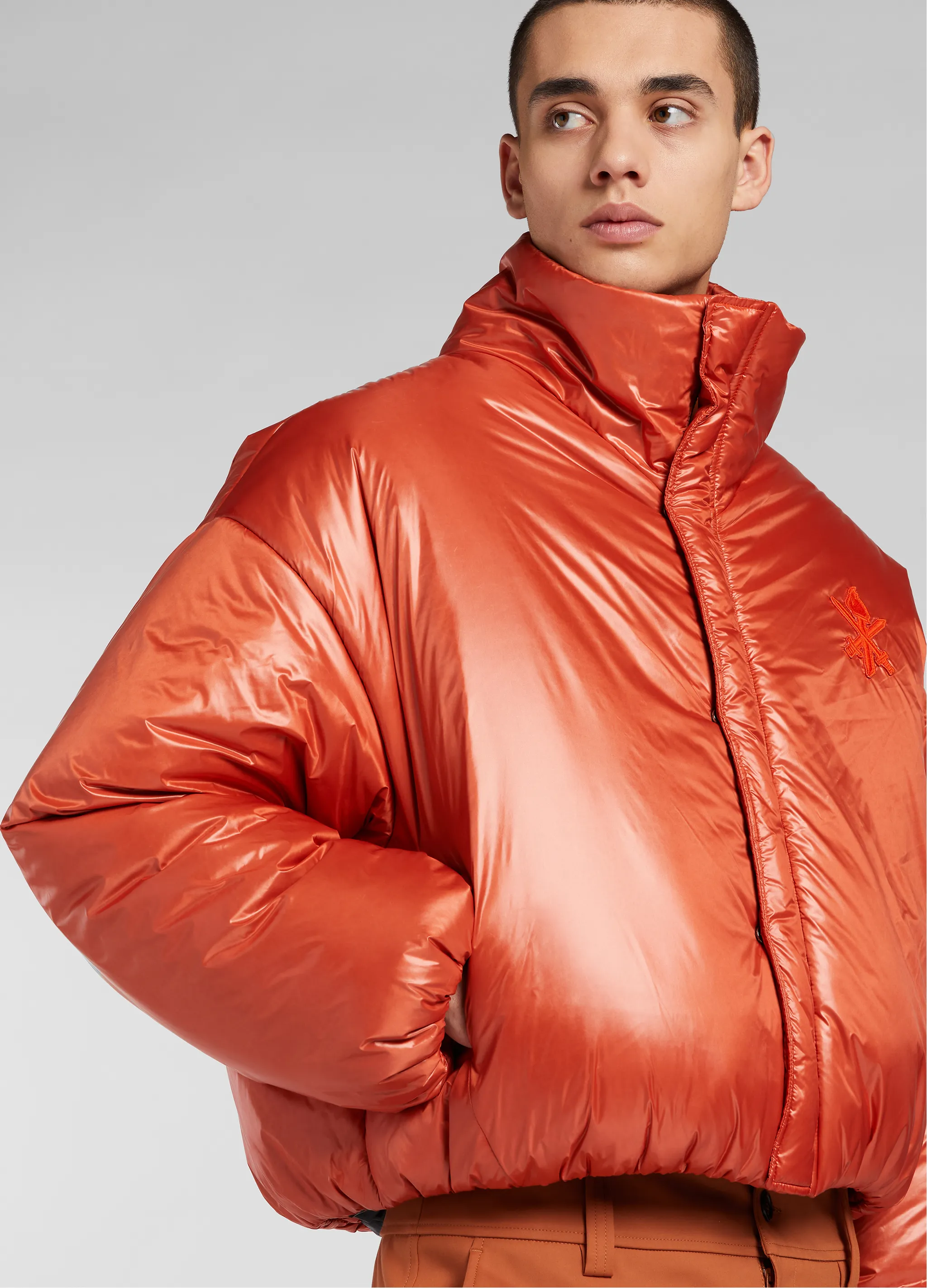 HOODED PUFFER JACKET