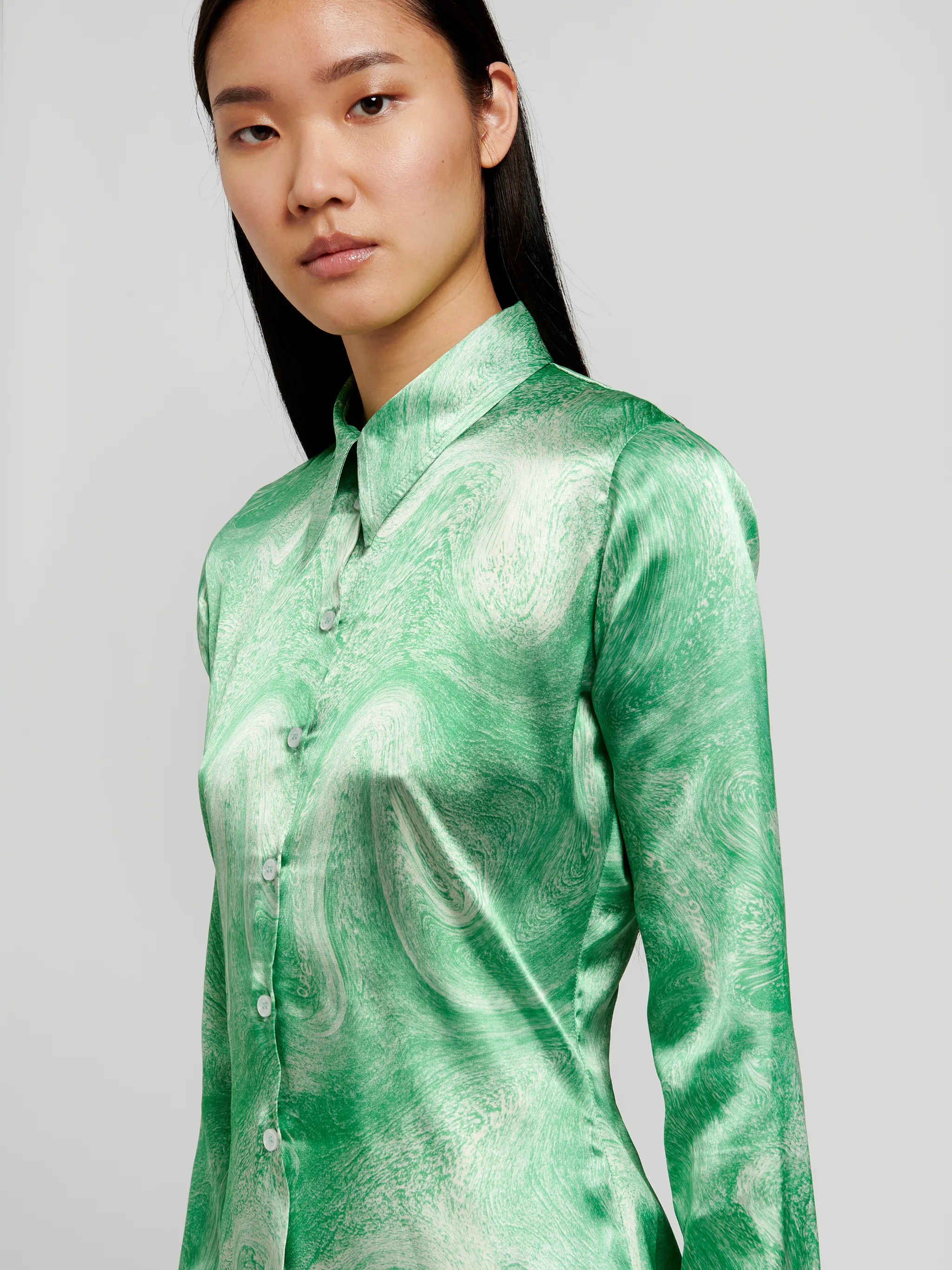marble-print pointed-collar shirt