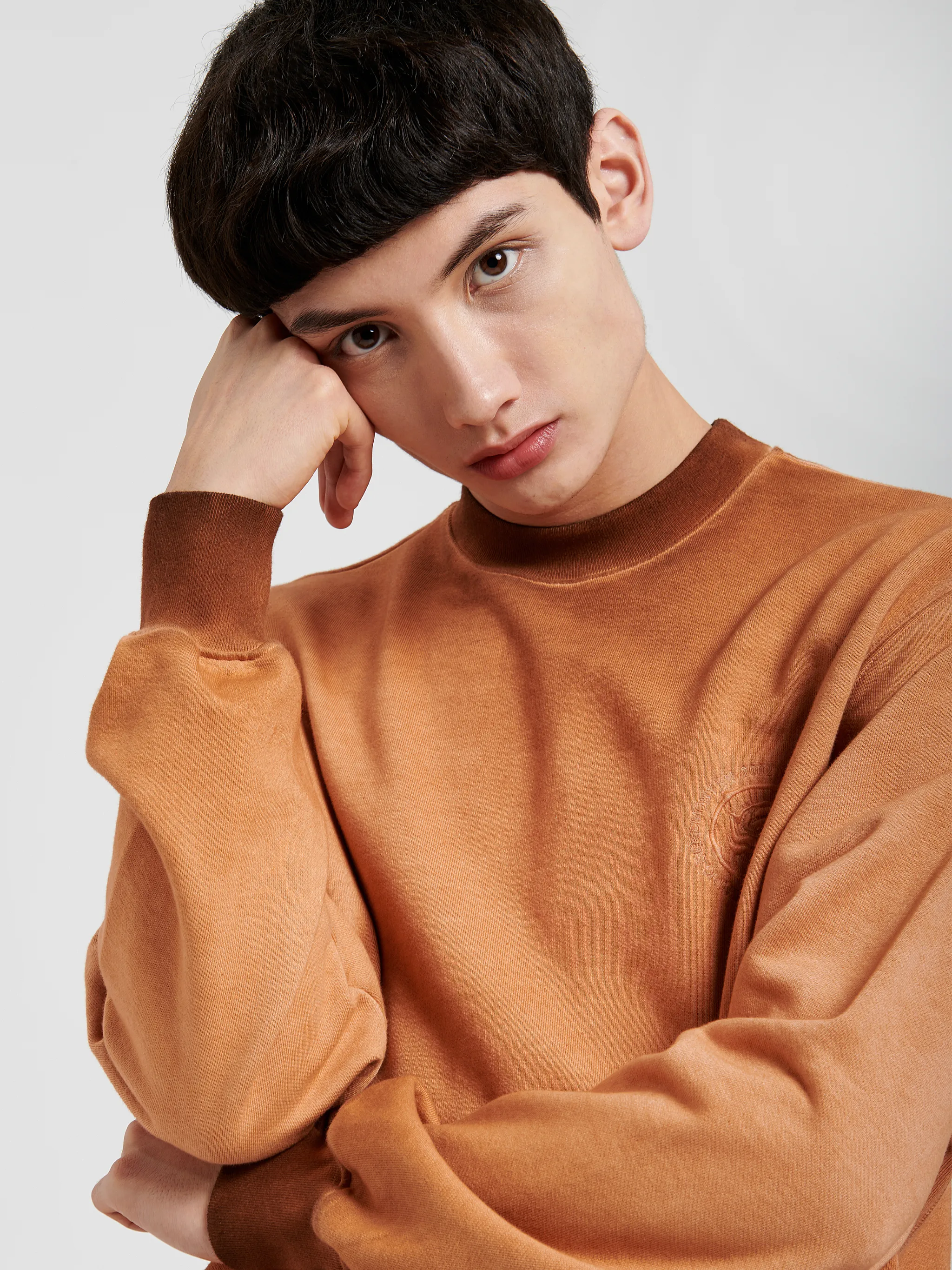 ROSE CREST SWEATSHIRT