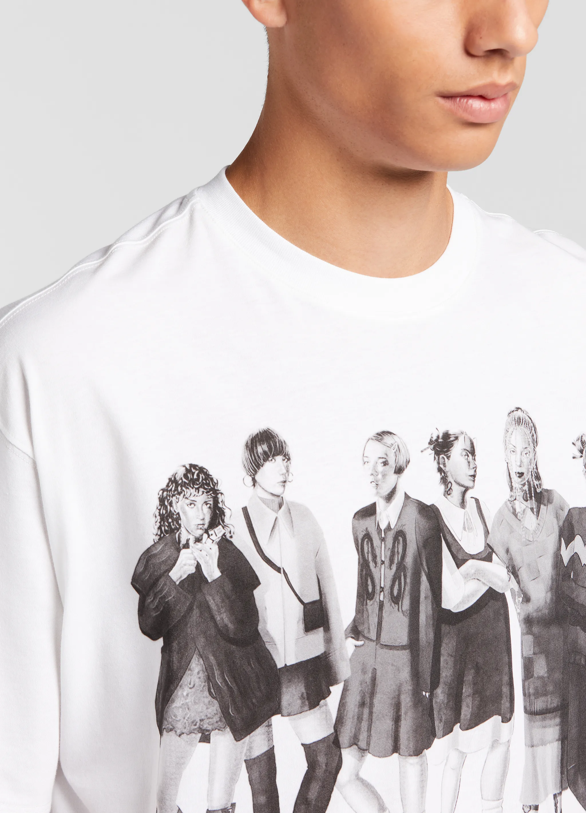 SCHOOL GIRLS T-SHIRT