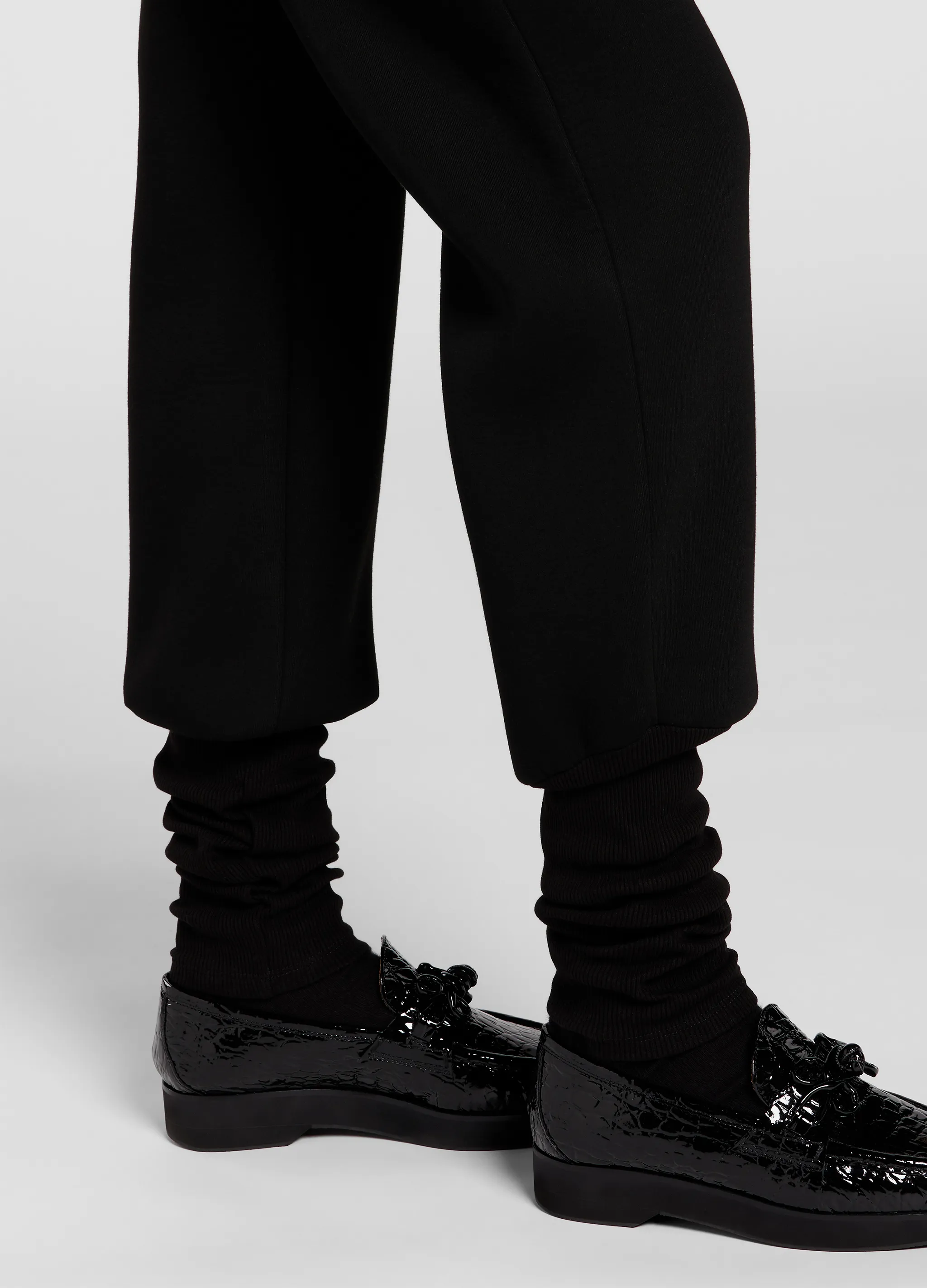 TUCKED PANTS