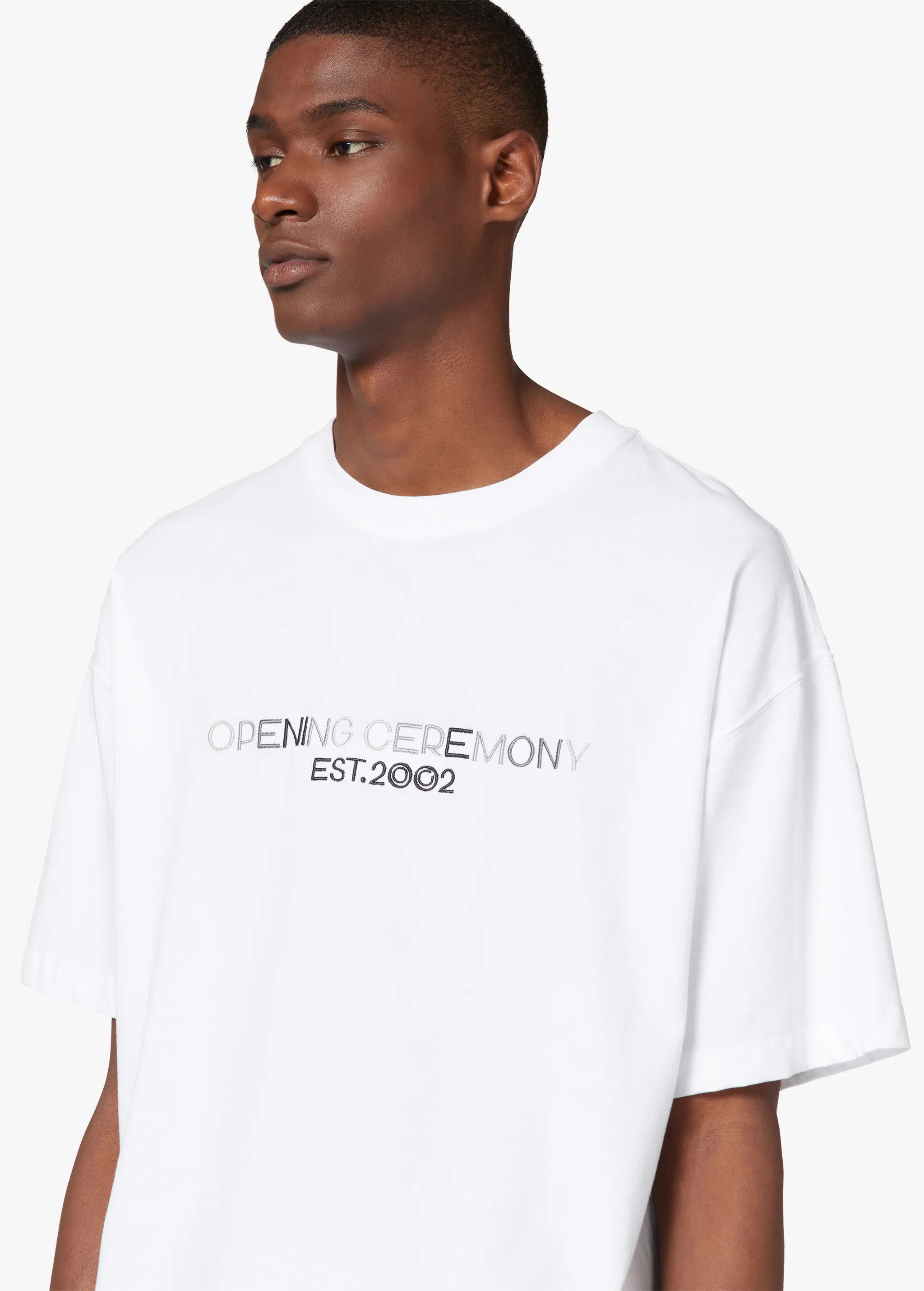 WHITE EMBROIDERED T-SHIRT