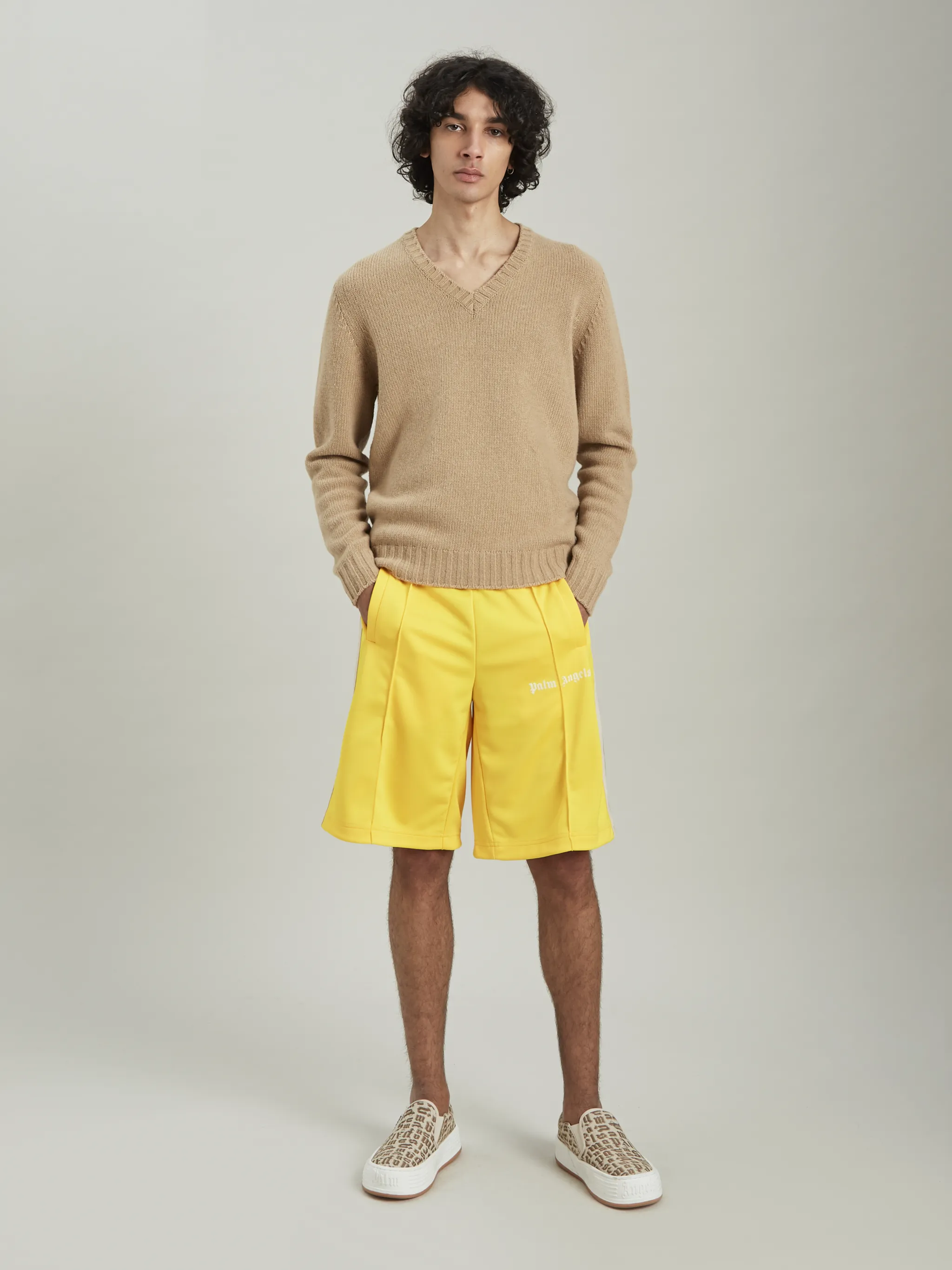 MAGLIONE CON LOGO CURVO