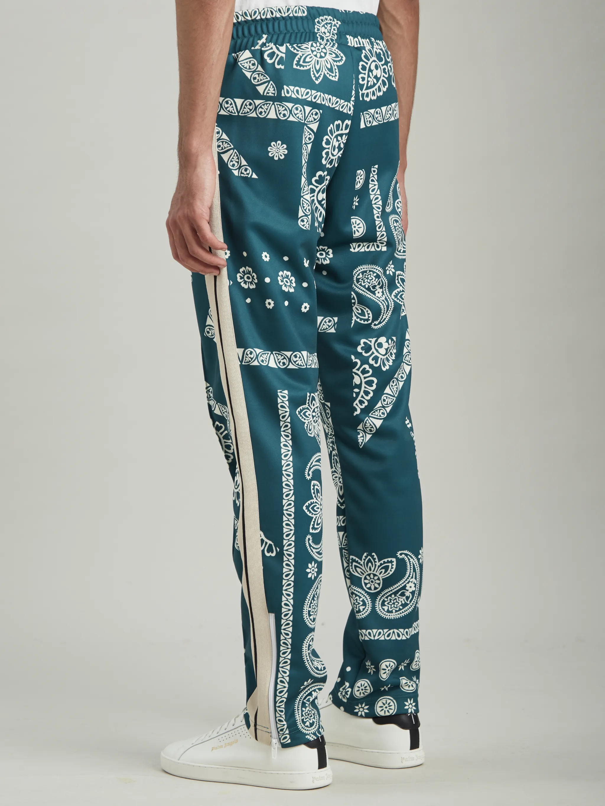 PANTALONI SPORTIVI VERDI CON MOTIVO BANDANA - Sito ufficiale di Palm Angels®