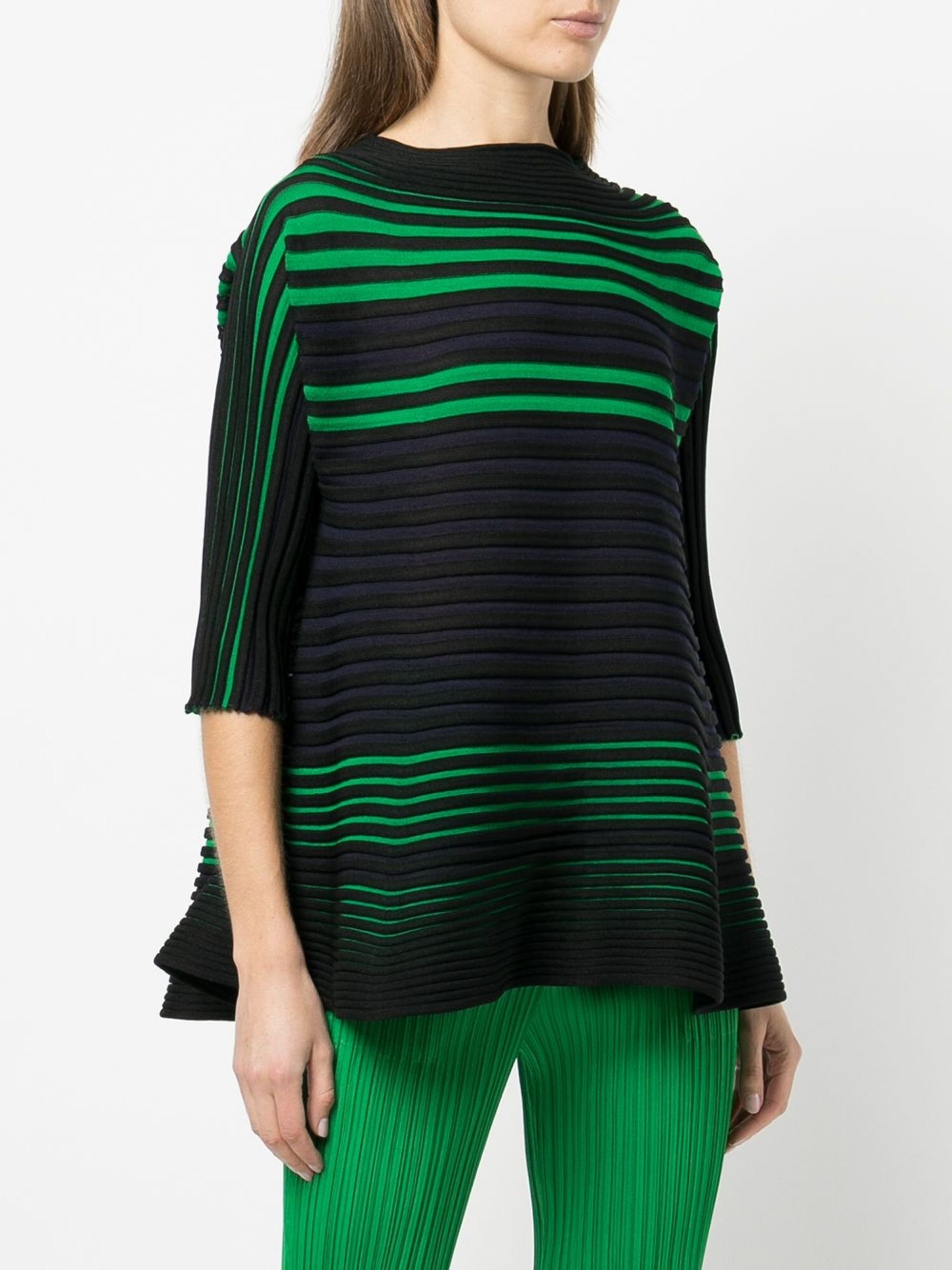 Pleats Please Issey Miyake bounce knit flared knitted top | Eraldo.com HR