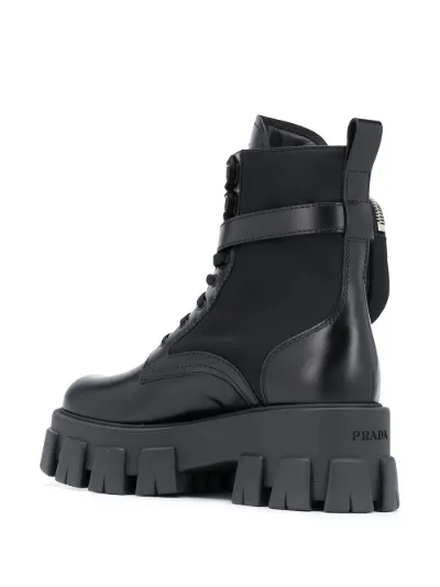 Prada Anfibi con cinghia nero | MODES