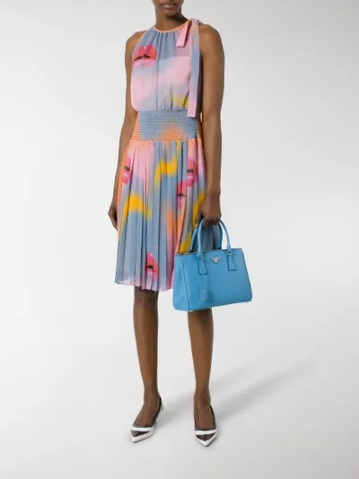 prada bibliotheque medium