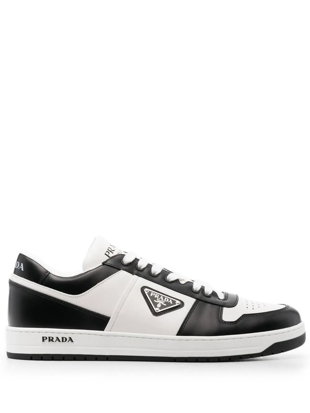 Store Prada sneakers