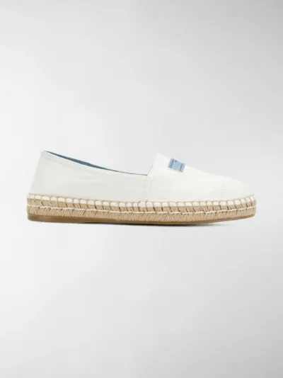 Prada - Etiquette espadrilles