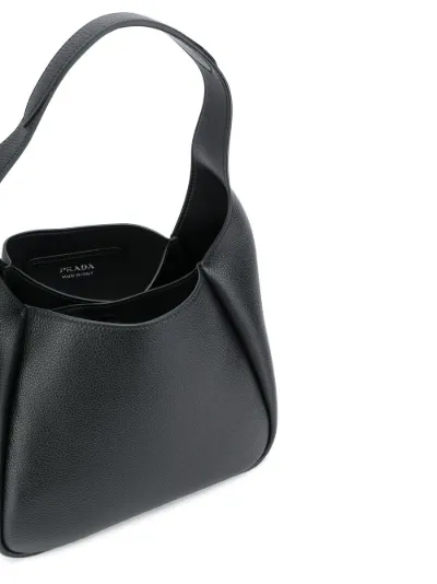 Prada logo discount plaque tote bag