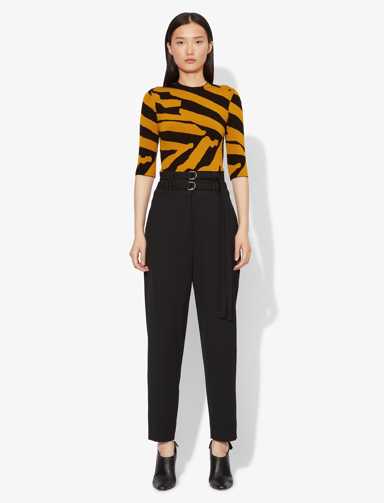 Abstract Animal Print Jacquard Short Sleeve Crewneck Top #1