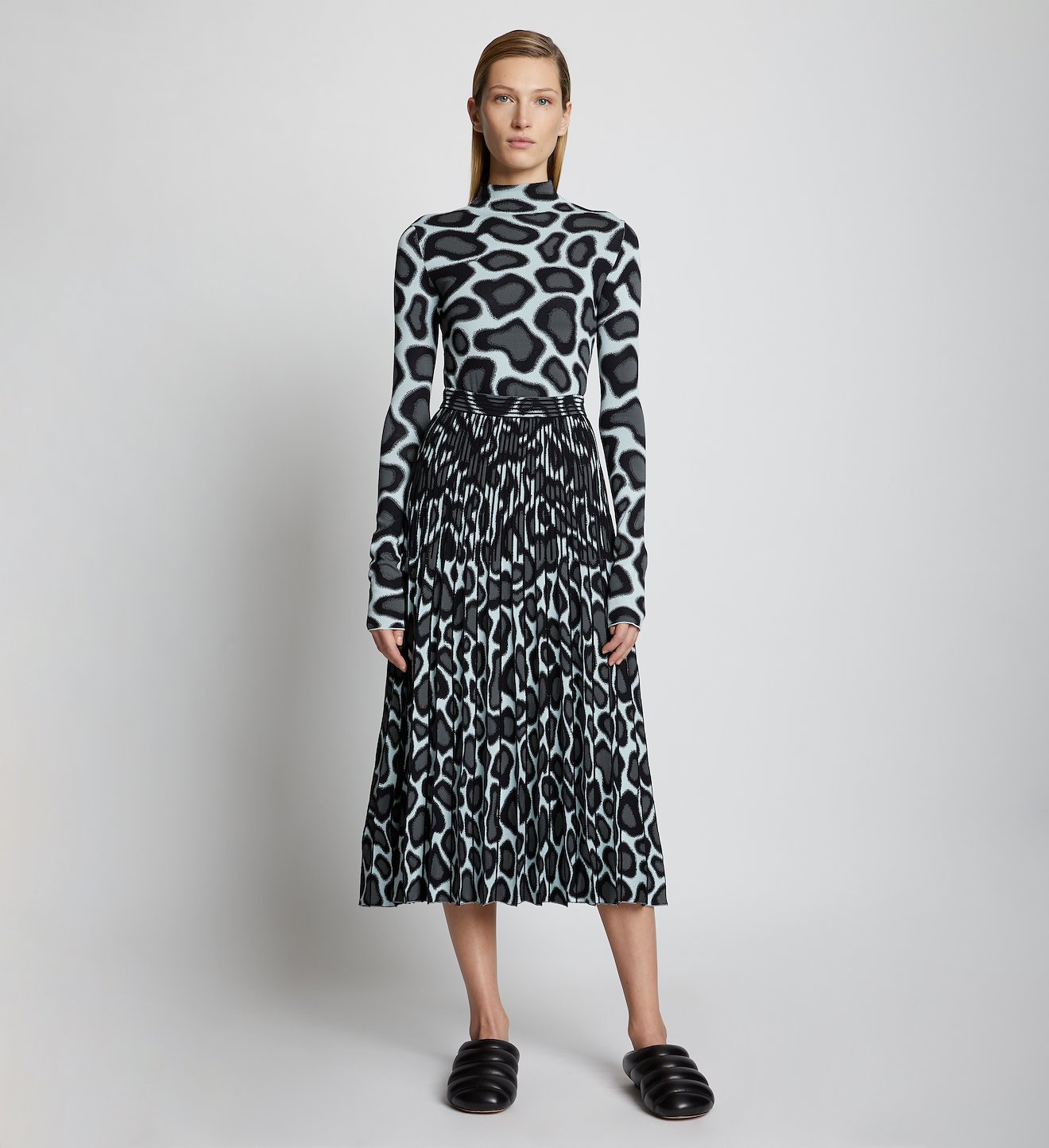 Animal Jacquard Knit Pleated Skirt
