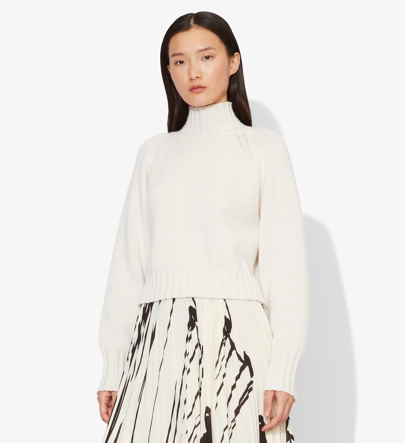 Cashmere Traveling Rib Knit Turtleneck