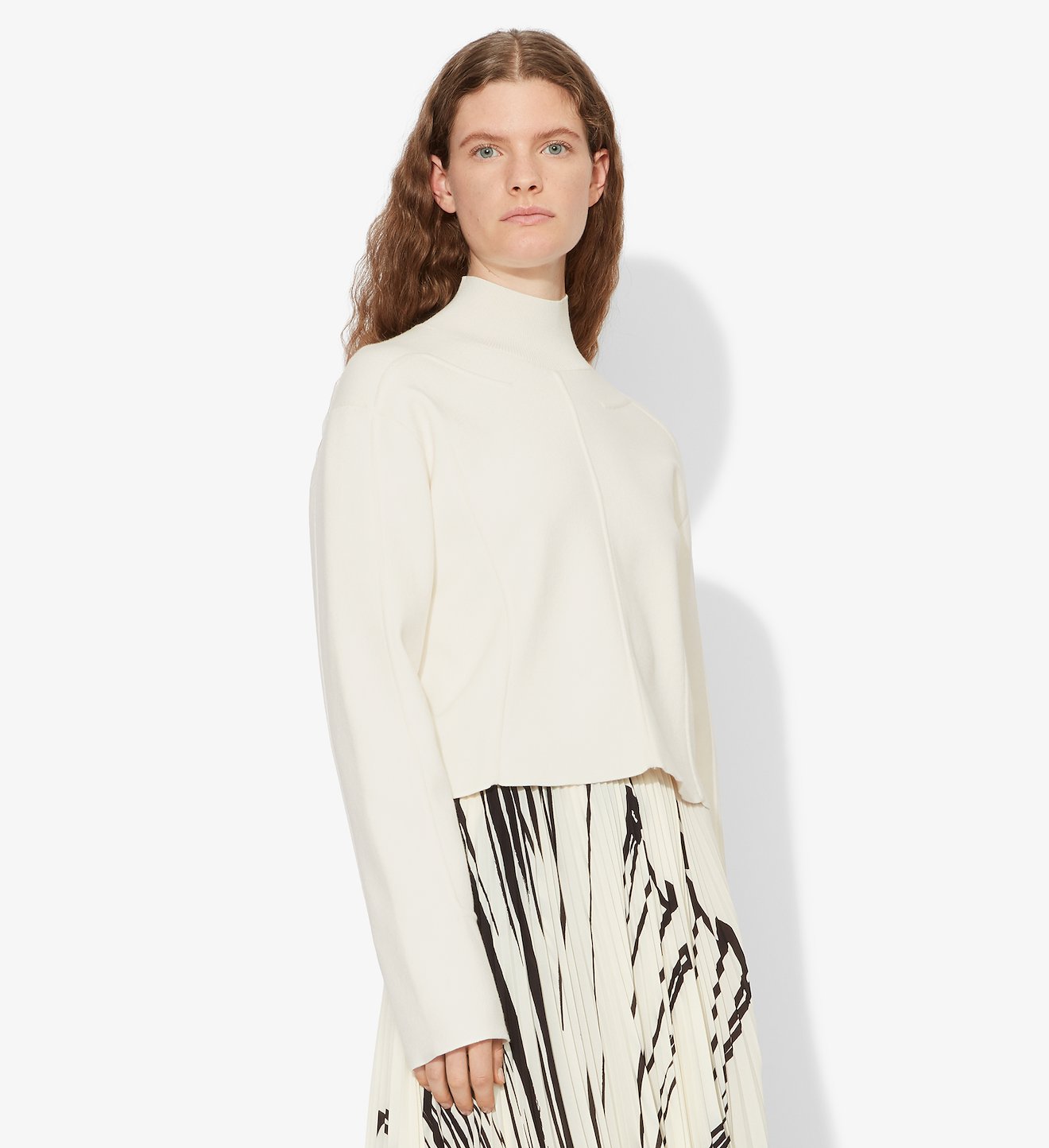 Contour Cropped Mockneck Compact Knit Pullover