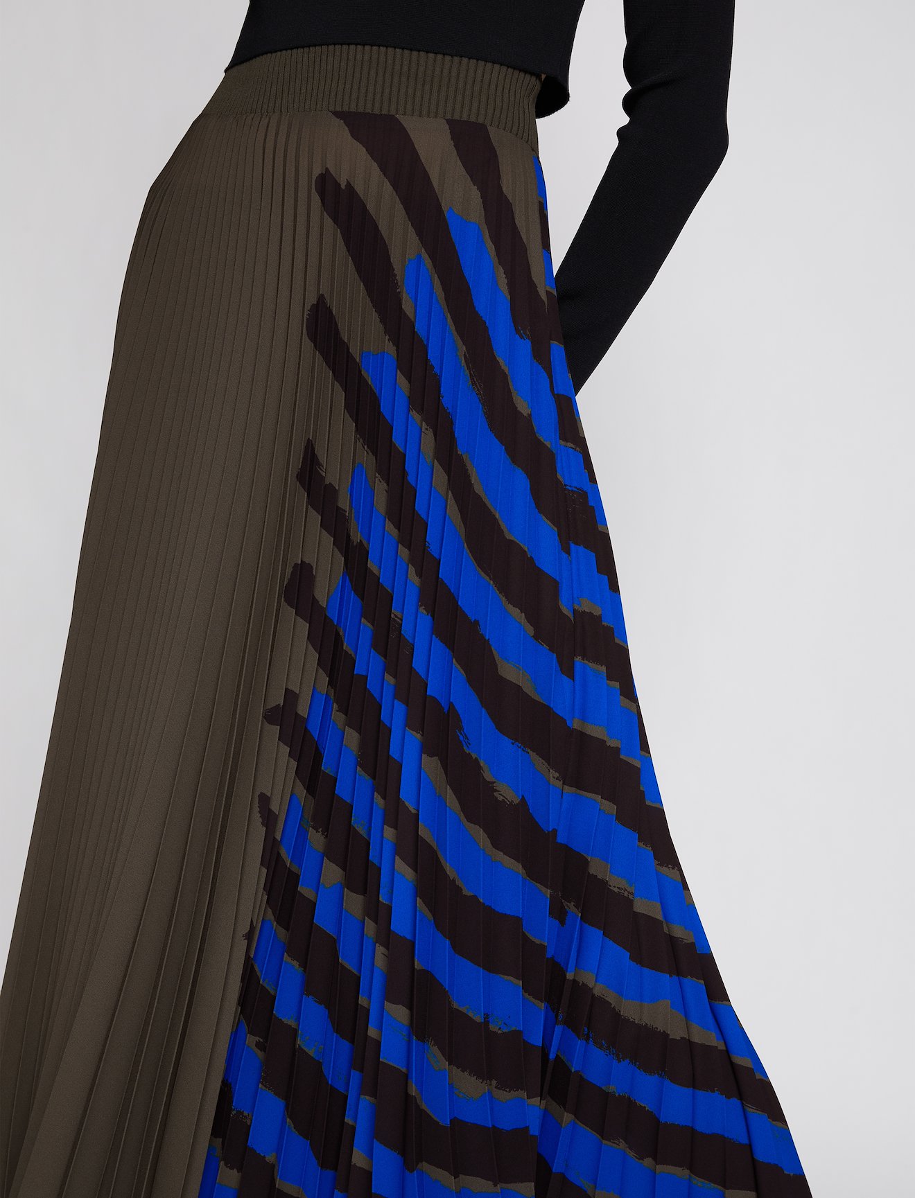 Crepe Pleated Stripe Skirt #3