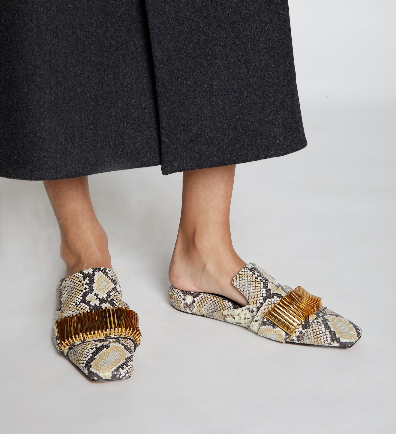 Embossed Snake Quad Coil Slippers