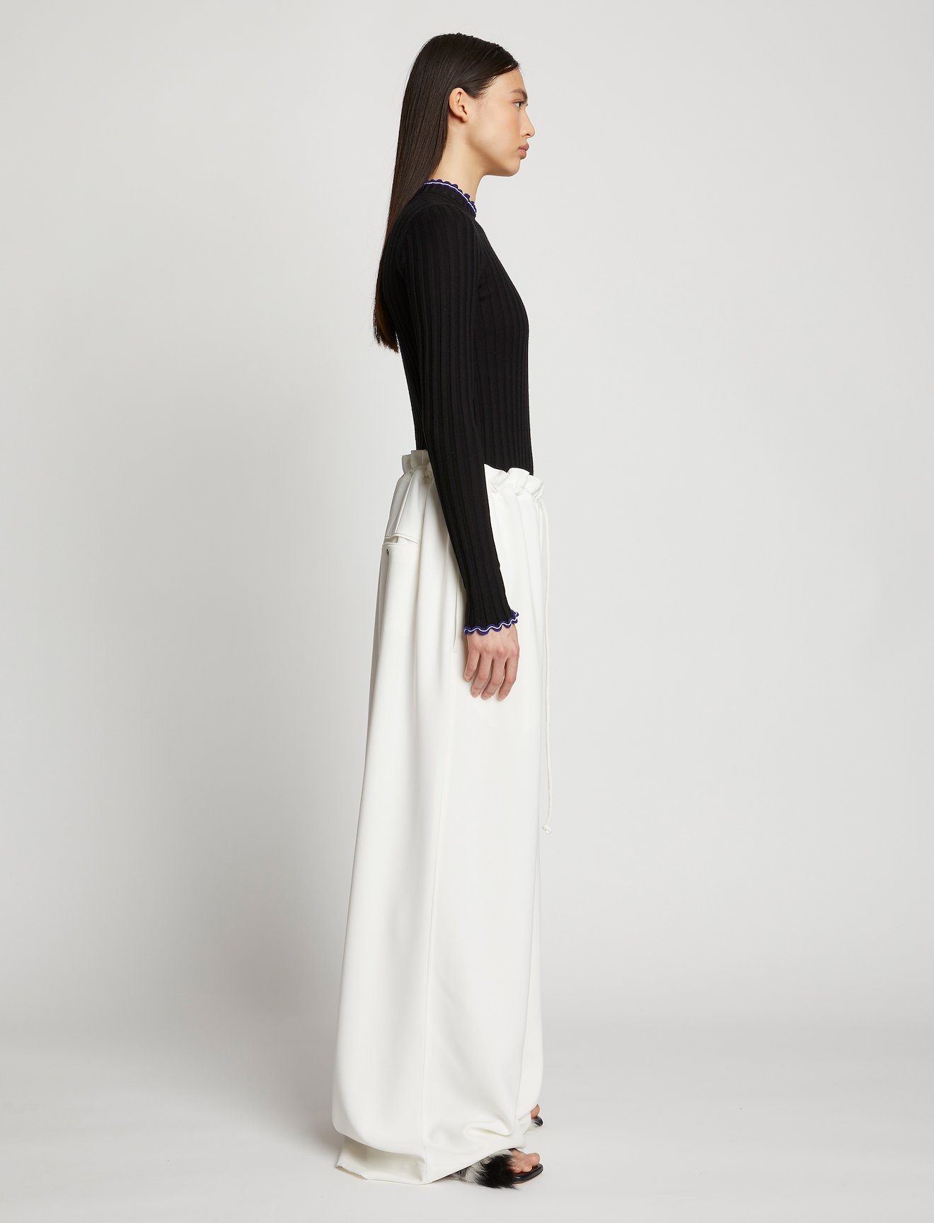 Matte Crepe Gathered Pants #1