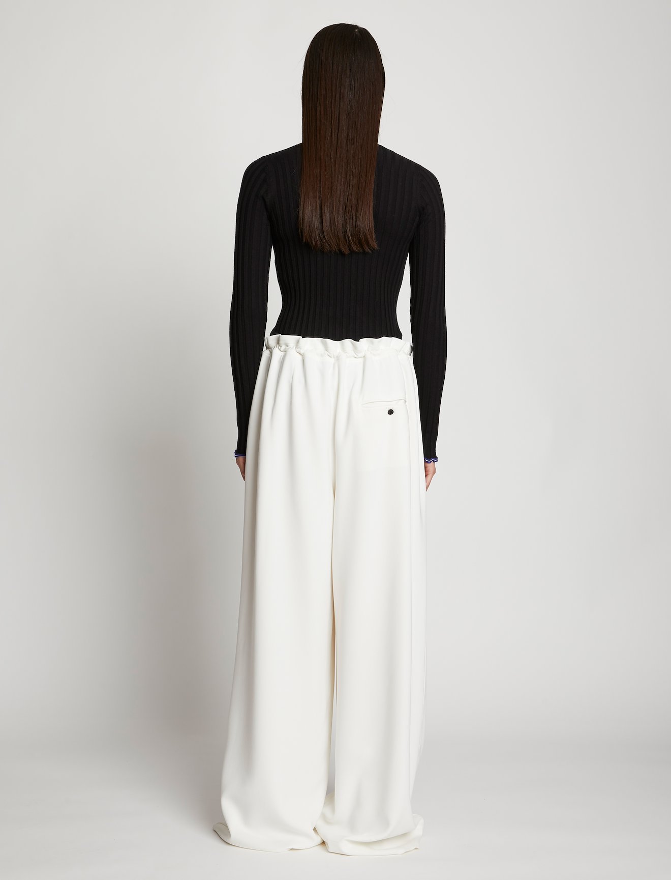 Matte Crepe Gathered Pants #2