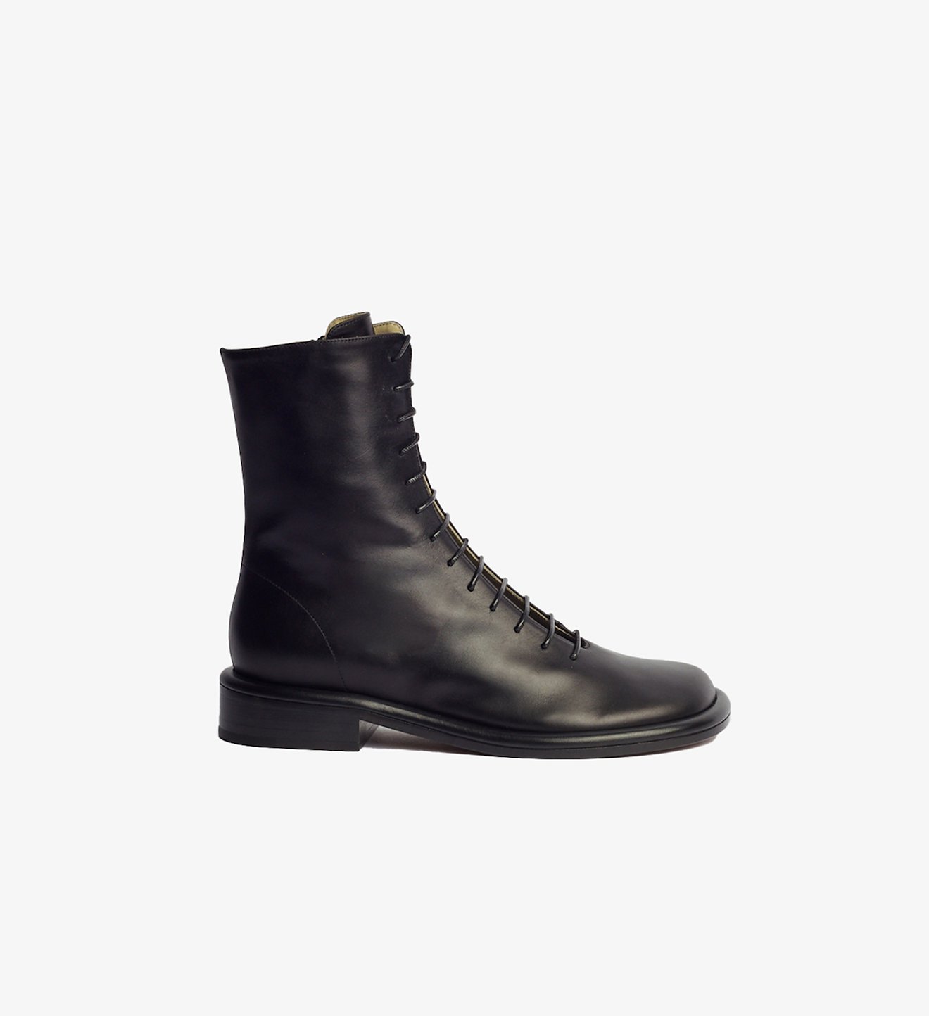 Pipe Lace up Boots