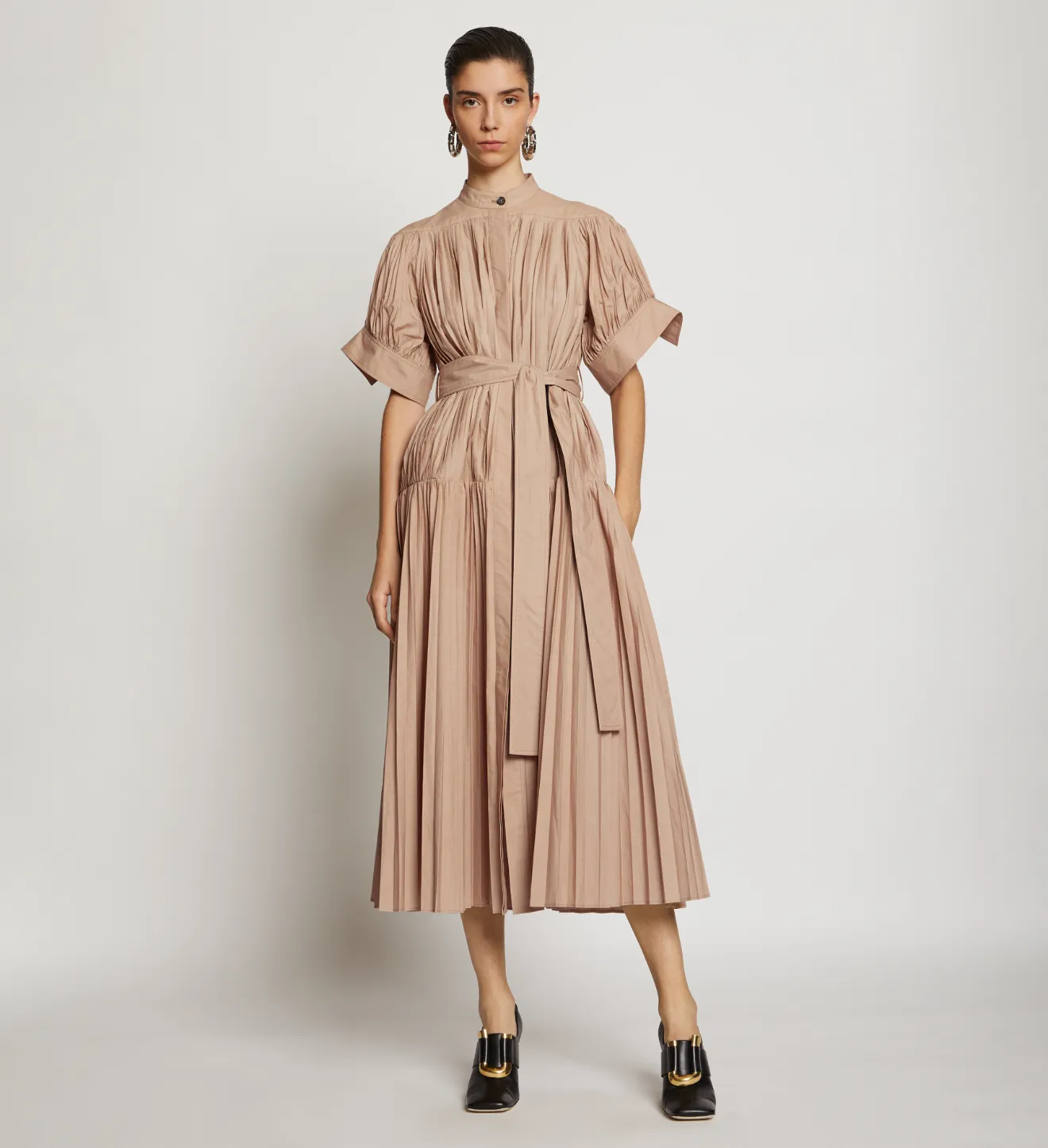 adella mini