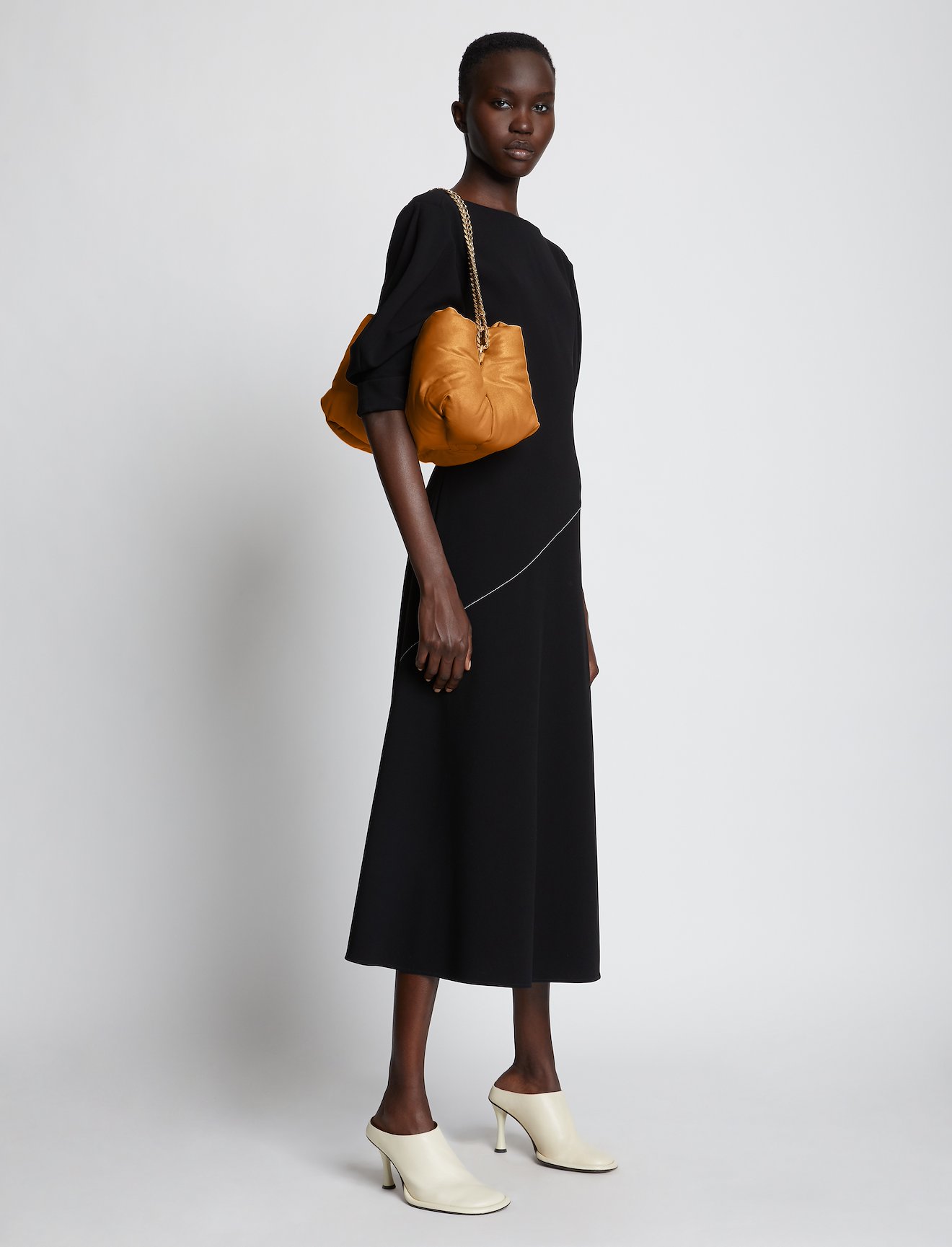 Puffy Chain Tobo Bag #6