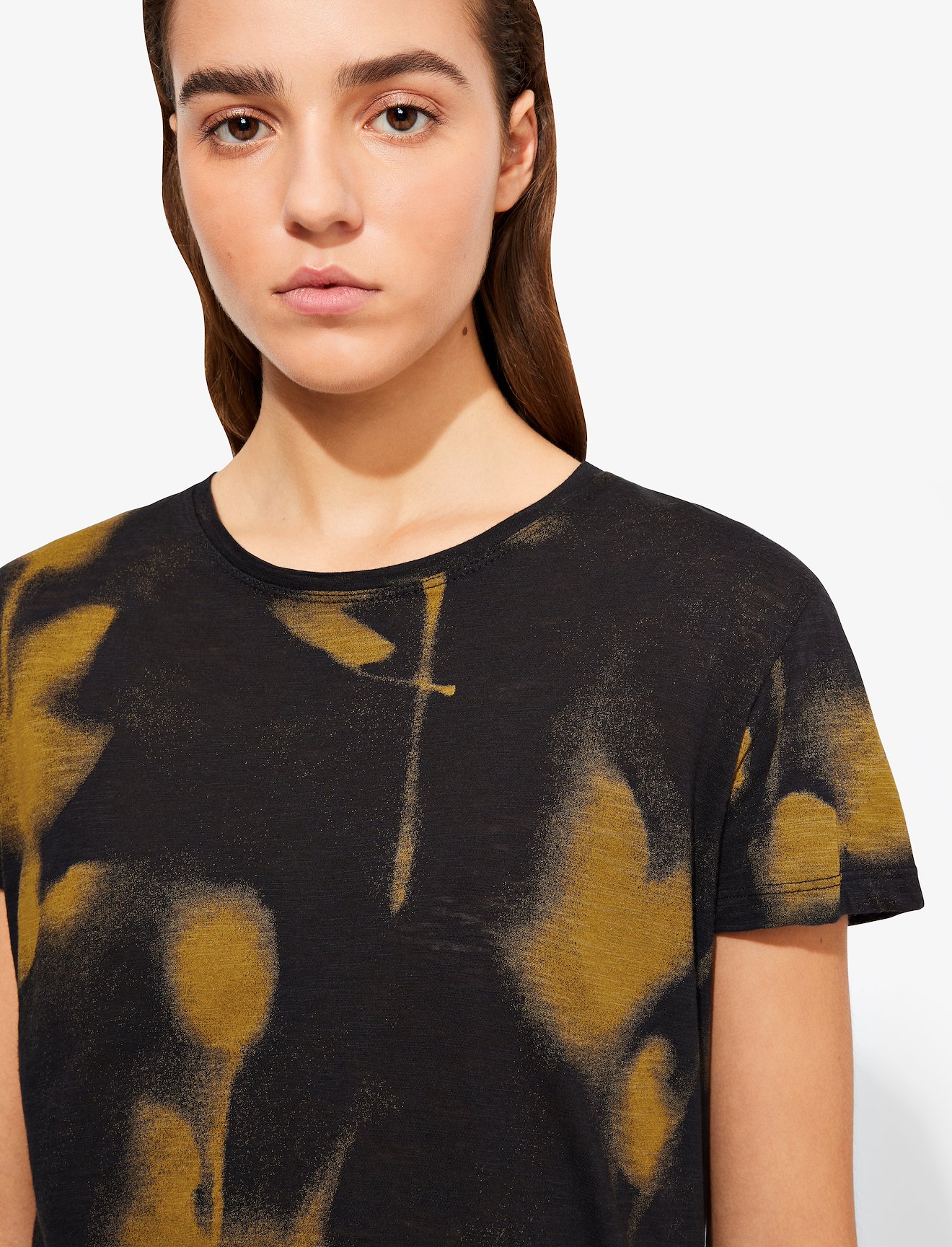 Rose Imprint Short Sleeve T-Shirt #4