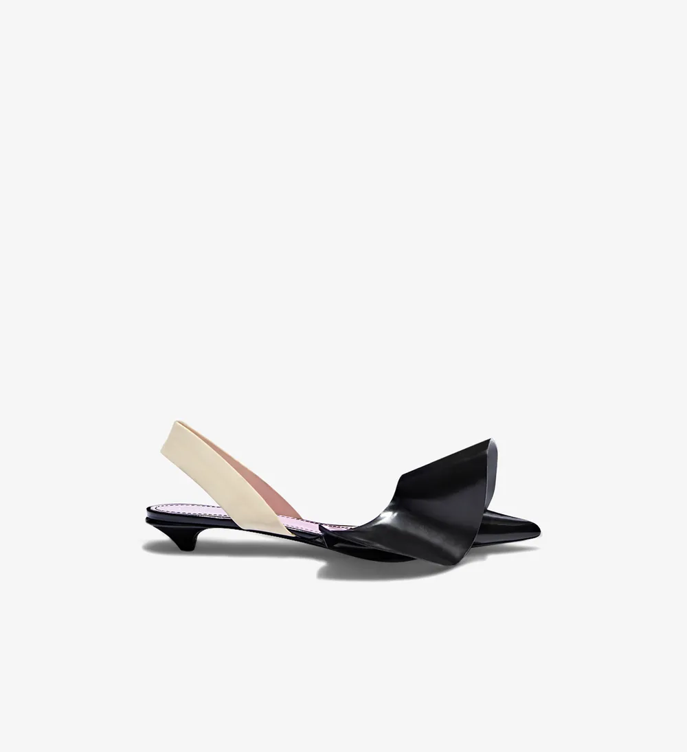 Slingback Ruffle Wave Pump