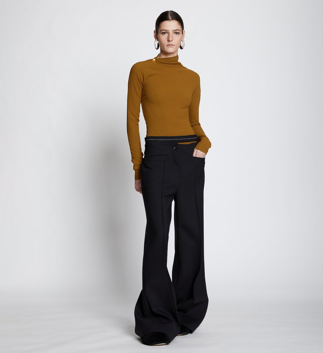 Stretch Crepe Twisted Top