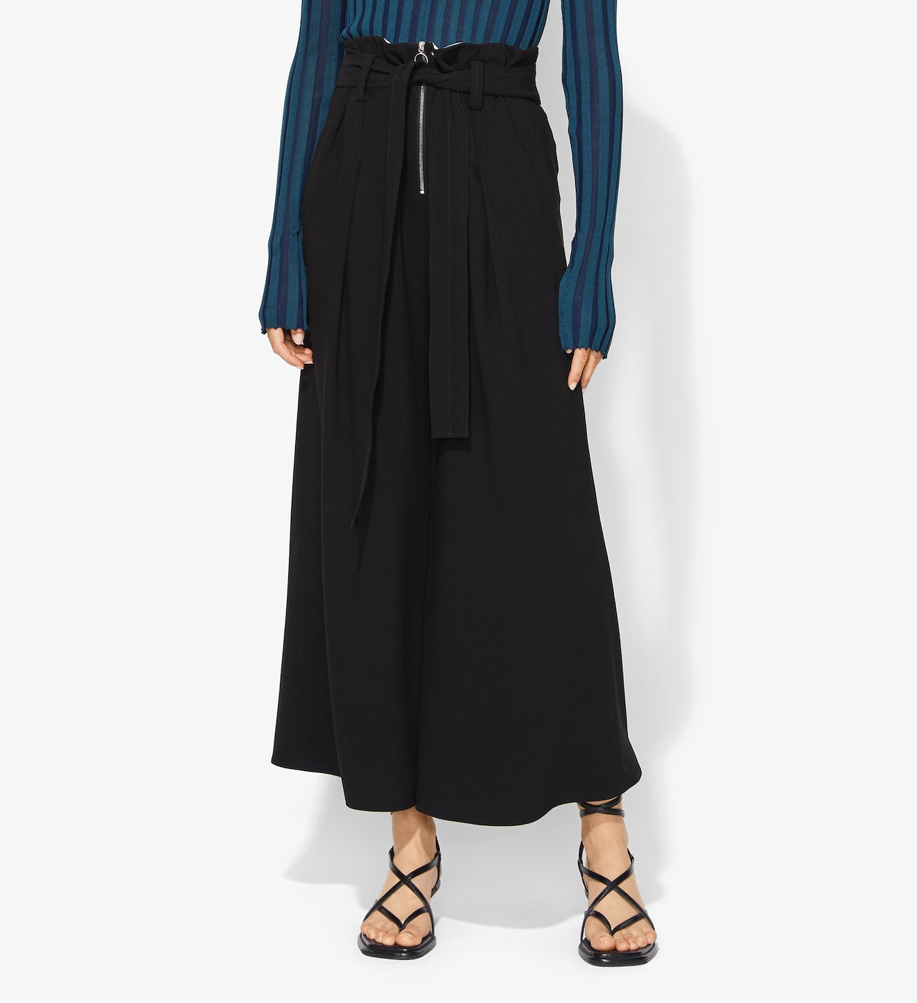 Texture Crepe Belted Pants