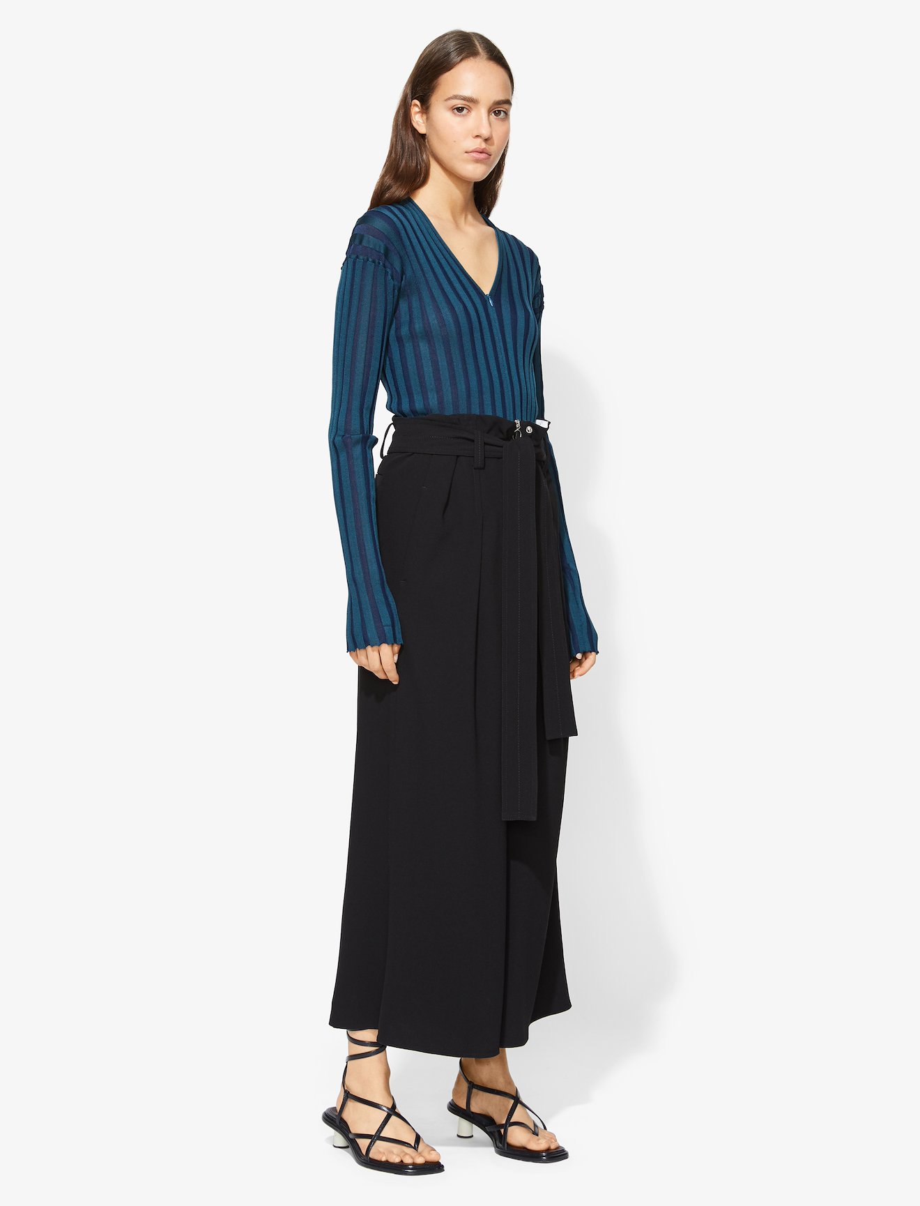 Texture Crepe Belted Pants #2