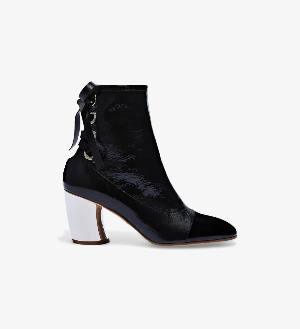 Tied Back Boot