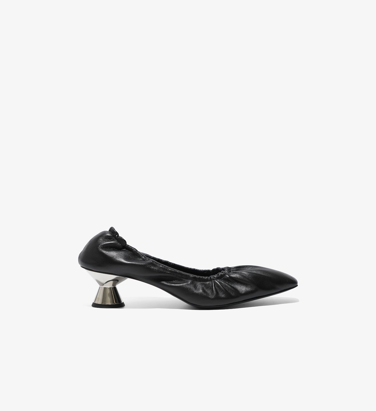 Vase Ruched Pumps