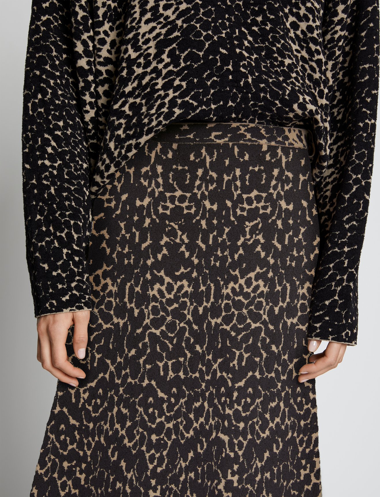 Dot Jacquard Knit Skirt #3