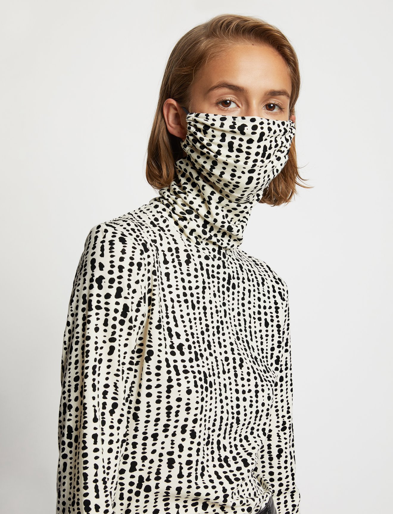 Dot Print Masked Turtleneck Jersey Top #4