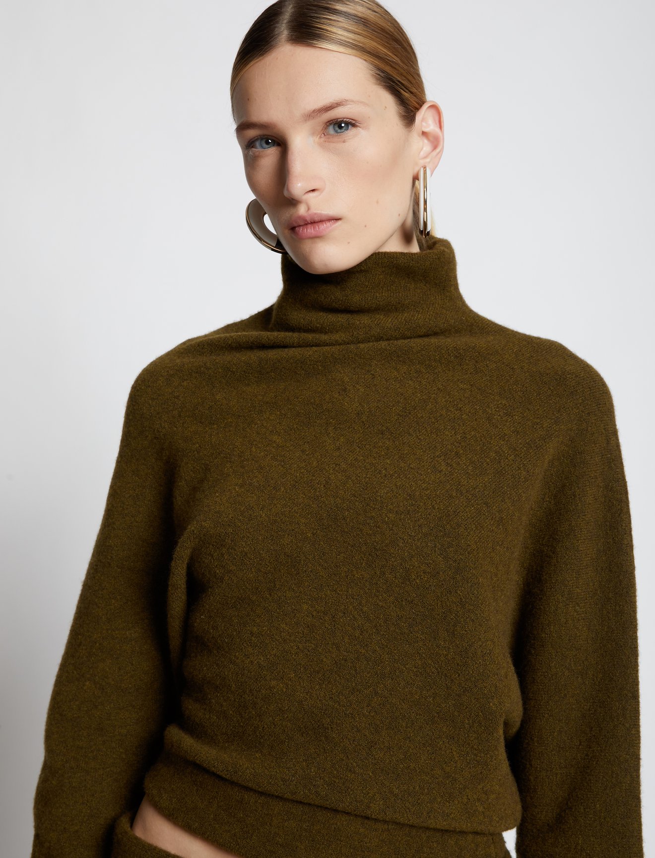 Wool Knit Twisted Turtleneck #3