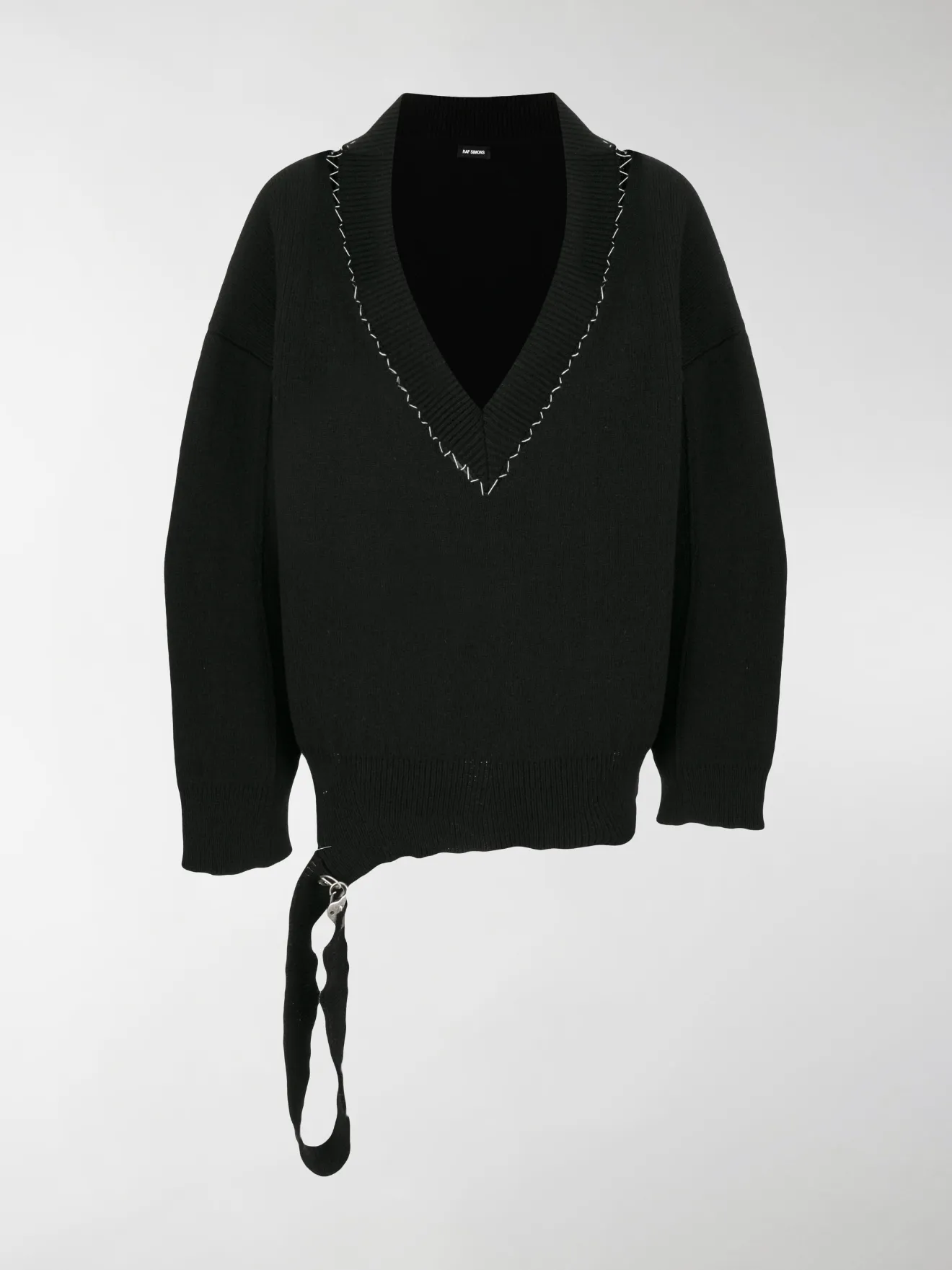 black v neck oversized sweater