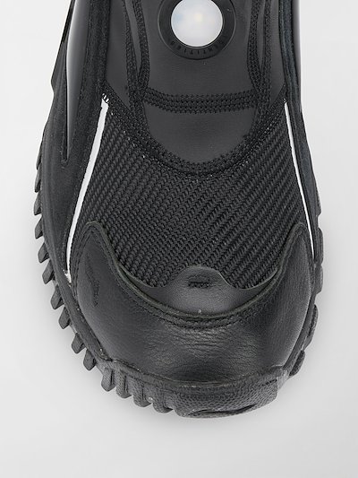 Random Identities Contrast Panel Toggle Detail Sneakers Black Modes