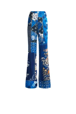 Ausgestellte Hose mit Oriental Patchwork Print